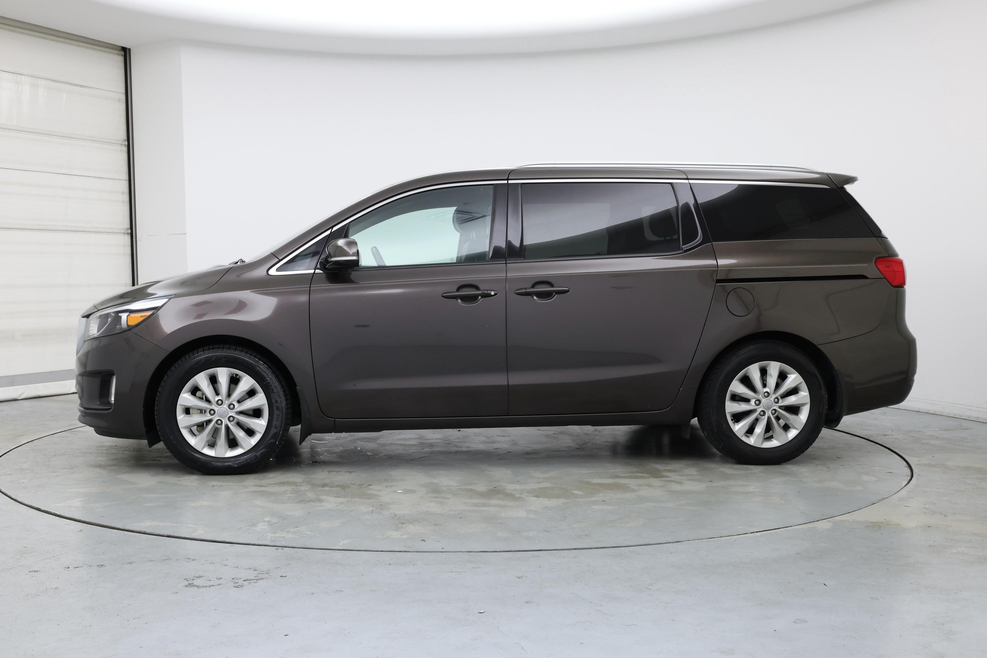 Thumbnail: 2016 Kia Sedona - 3