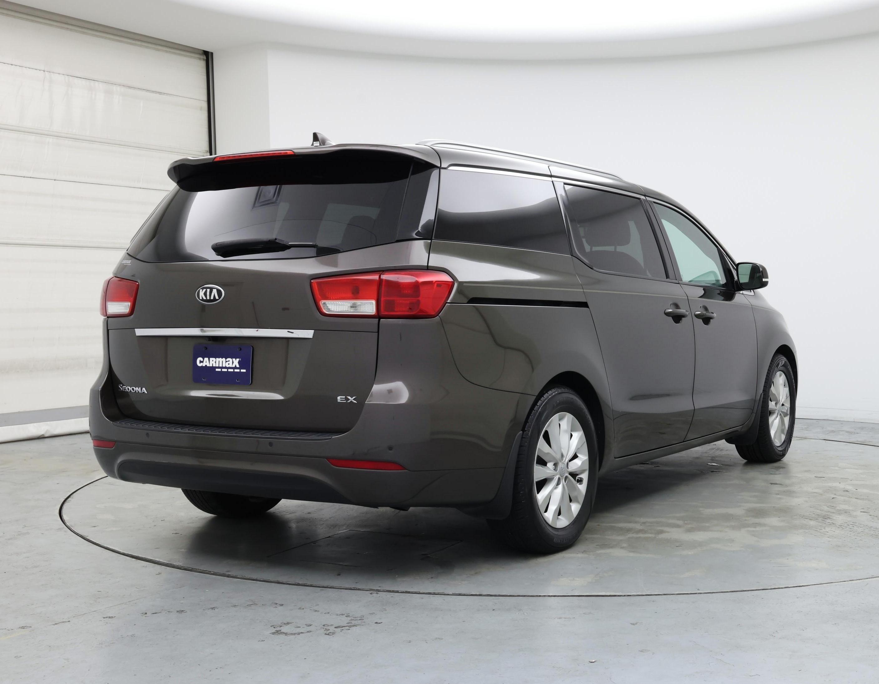 Thumbnail: 2016 Kia Sedona - 8