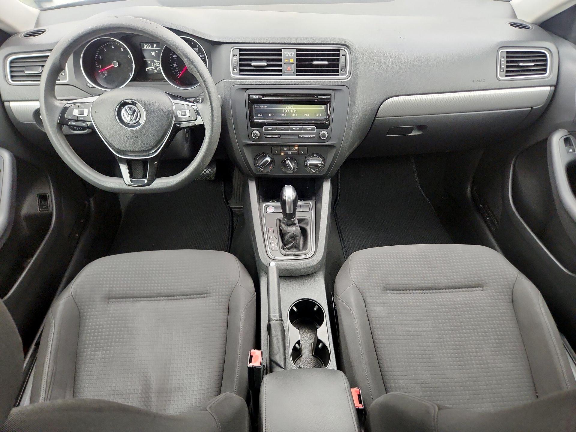 Thumbnail: 2015 Volkswagen Jetta - 9