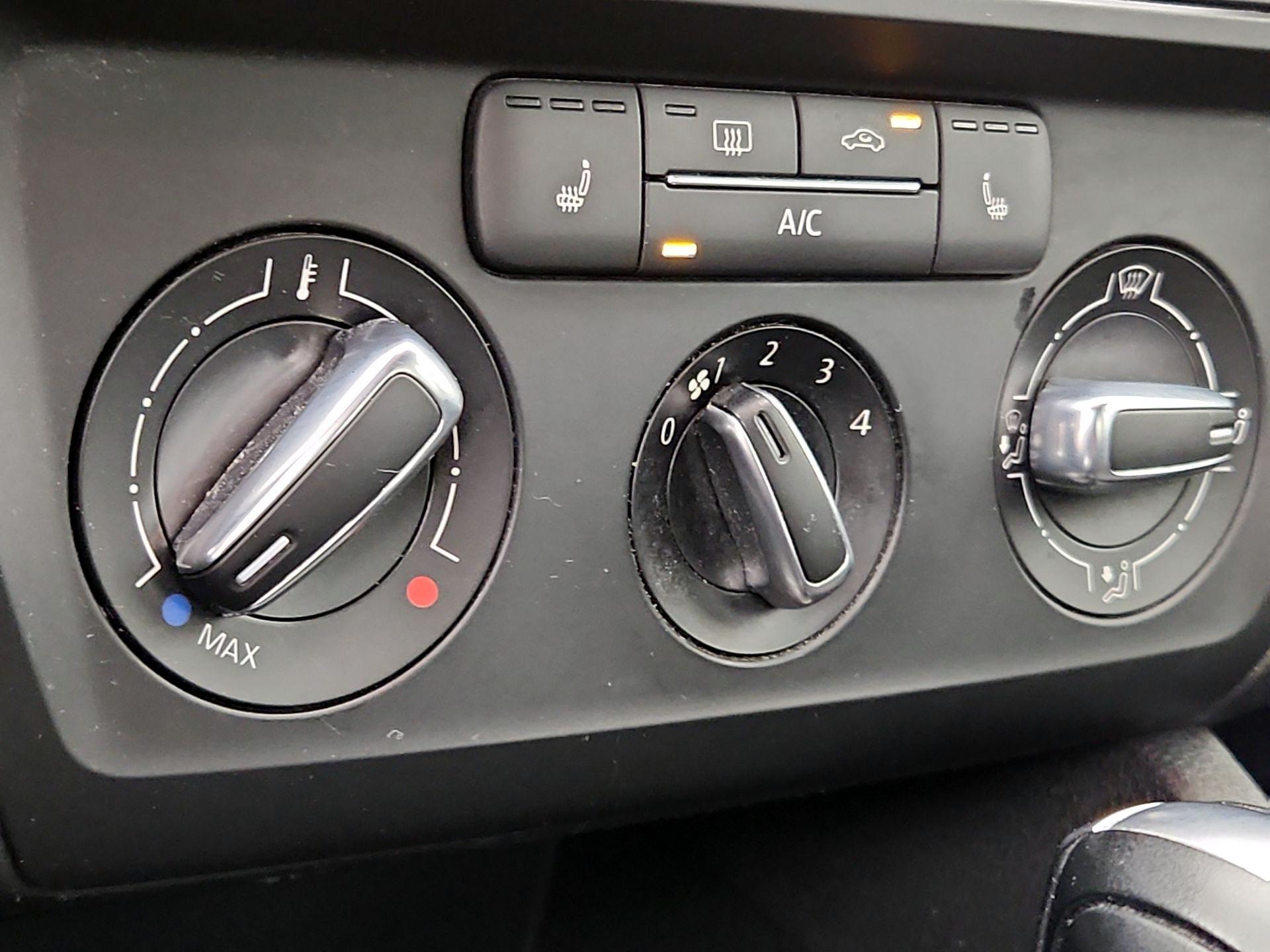Thumbnail: 2015 Volkswagen Jetta - 15