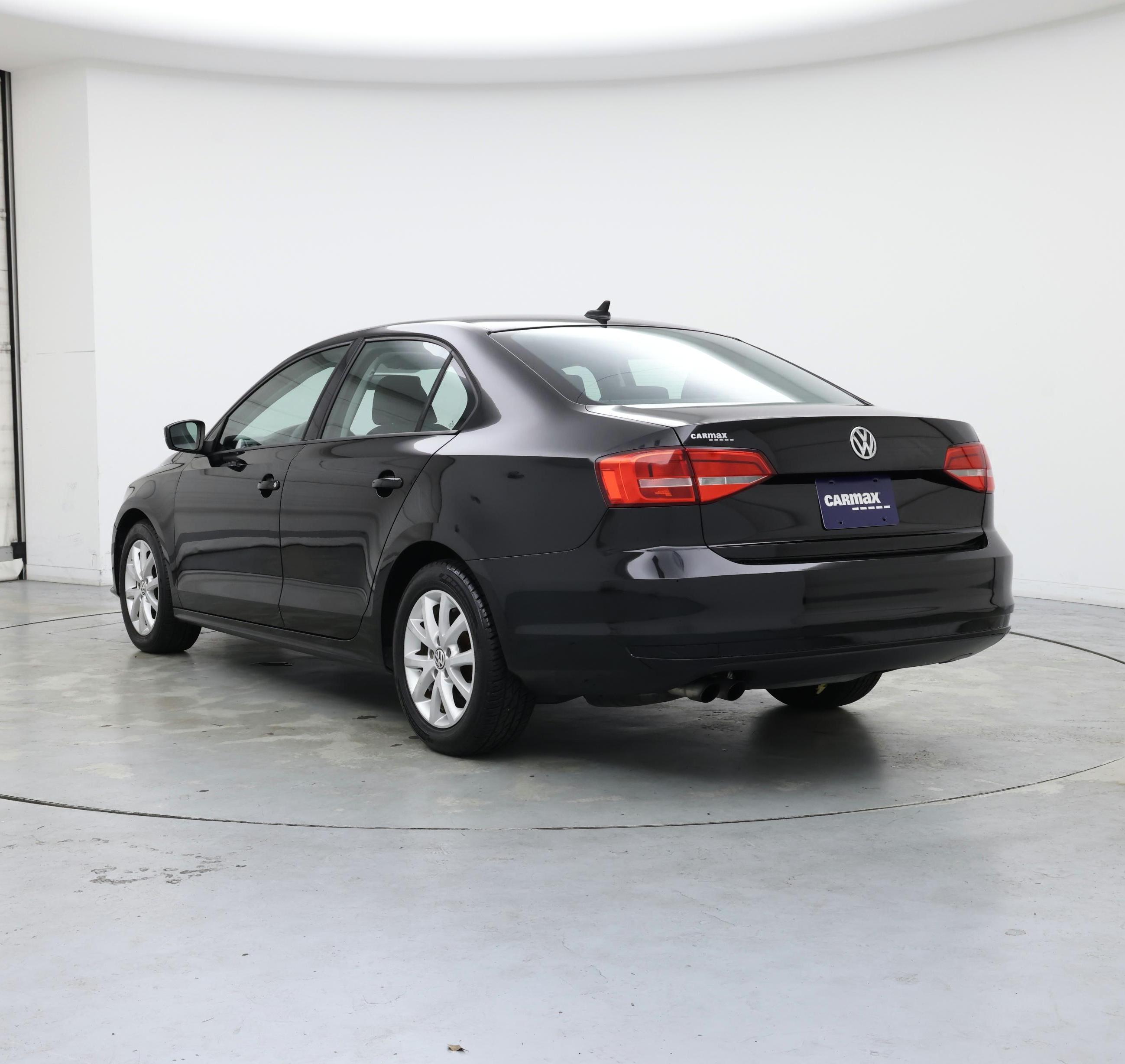 Thumbnail: 2015 Volkswagen Jetta - 2