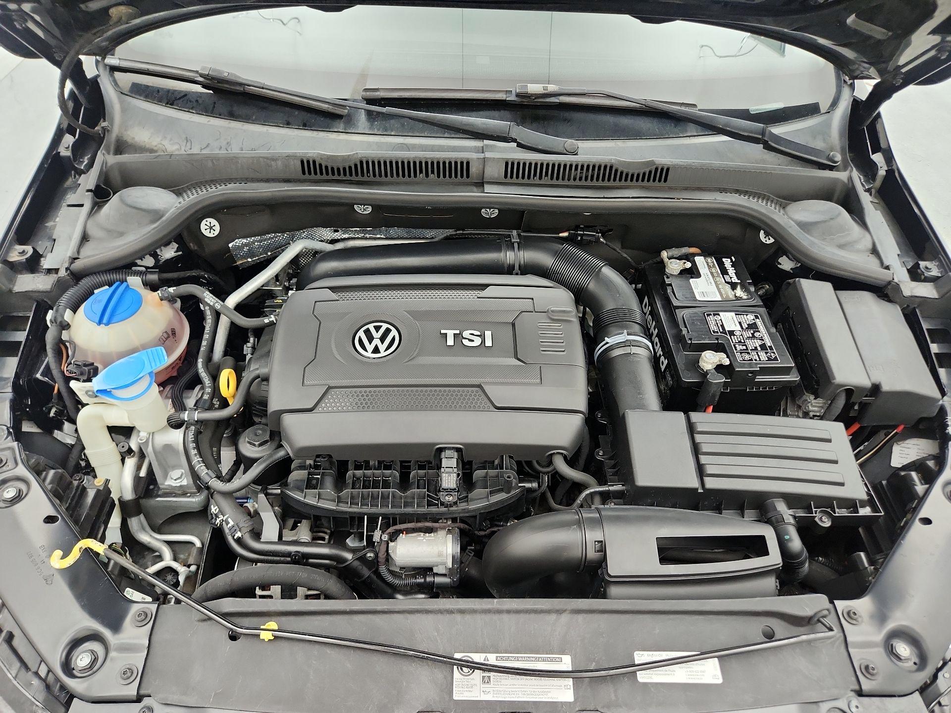 Thumbnail: 2015 Volkswagen Jetta - 20