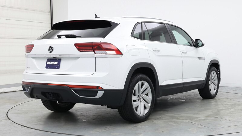 2022 Volkswagen Atlas SE 8