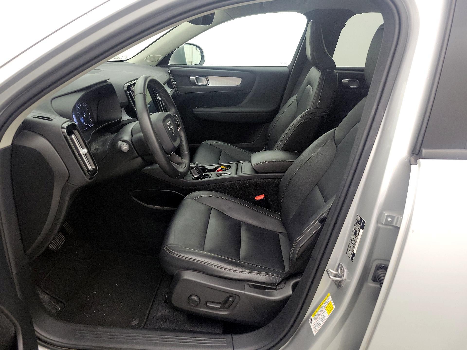Thumbnail: 2019 Volvo XC40 - 11