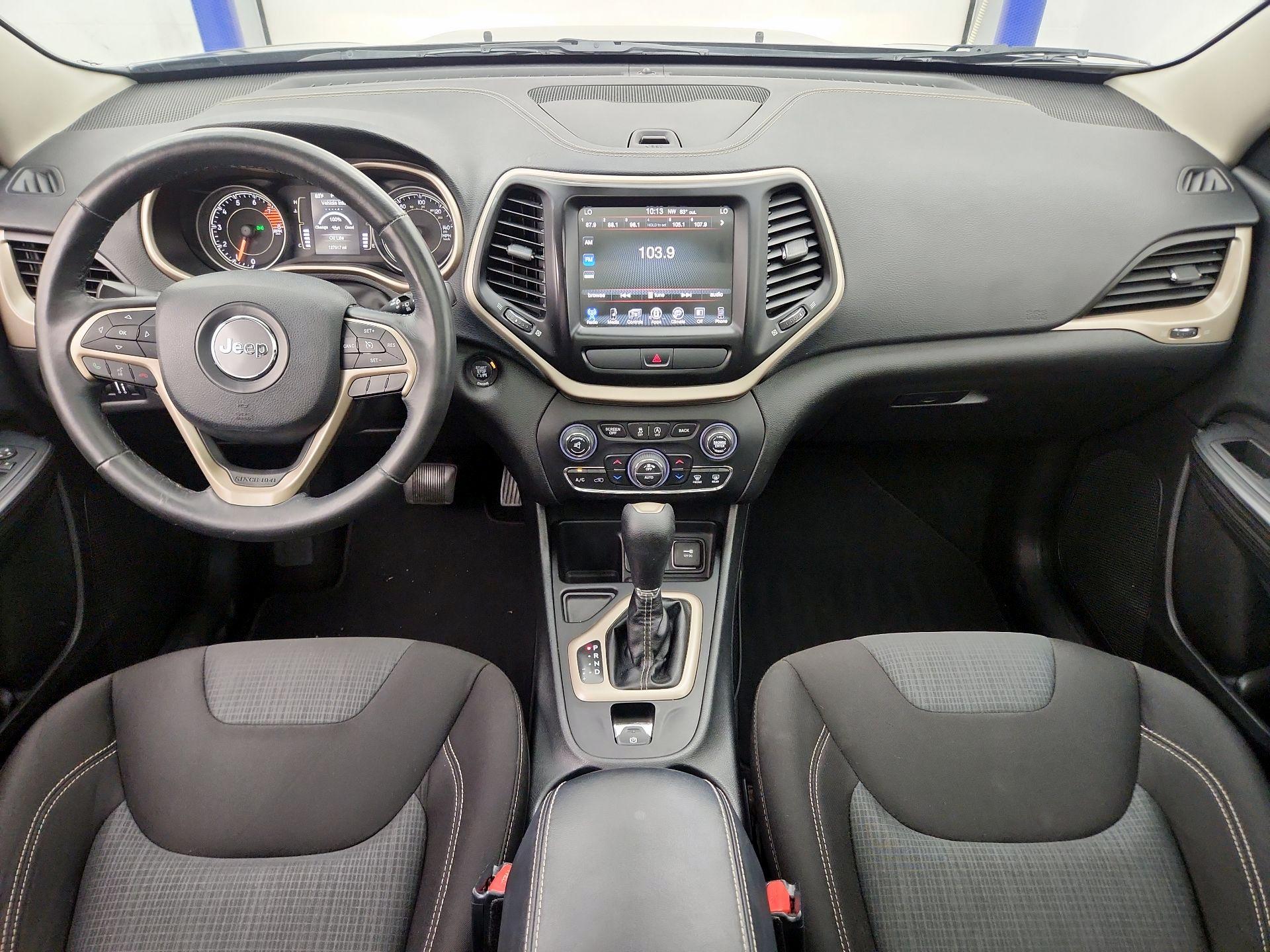 Thumbnail: 2016 Jeep Cherokee - 9