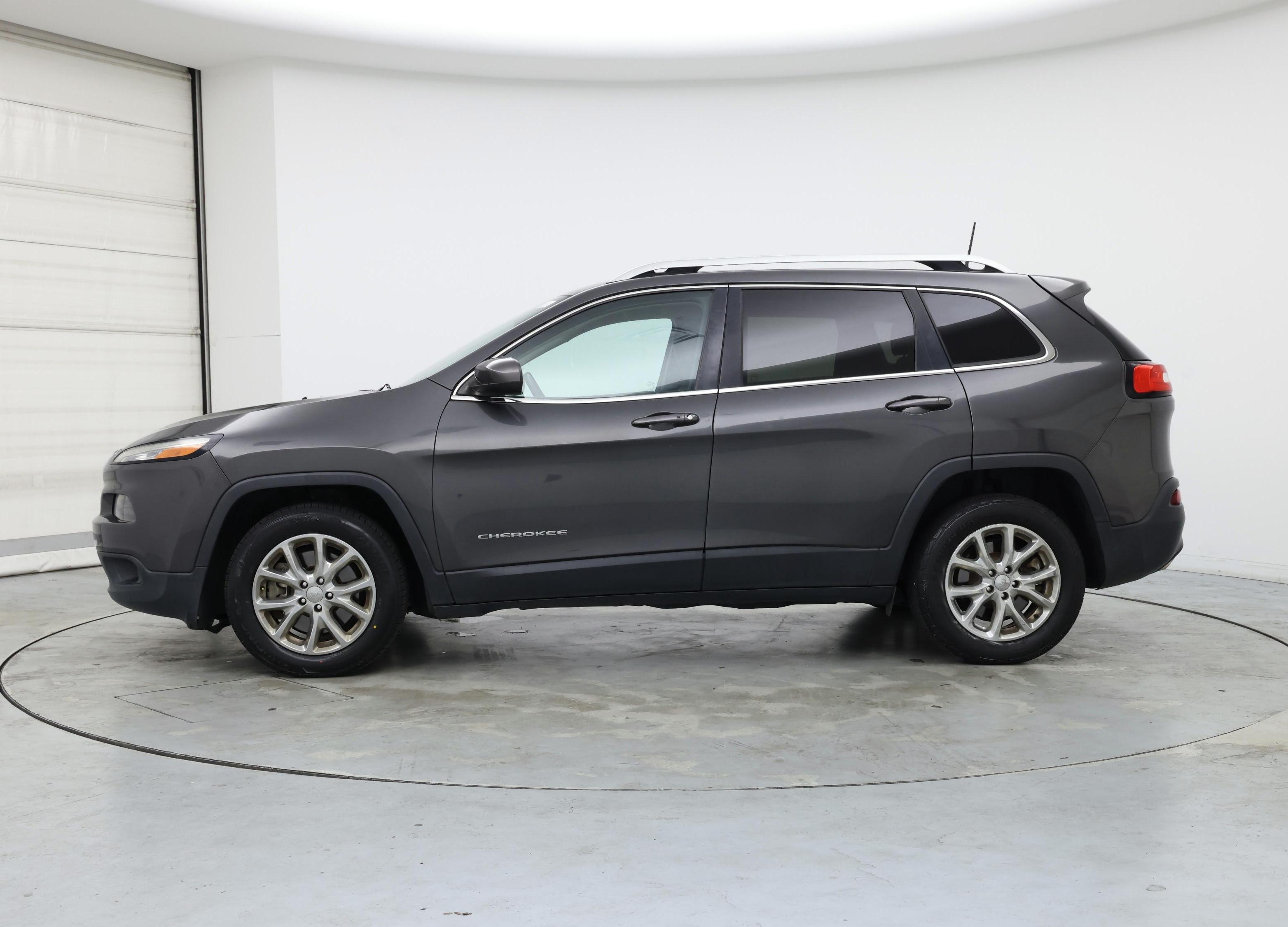 Thumbnail: 2016 Jeep Cherokee - 3