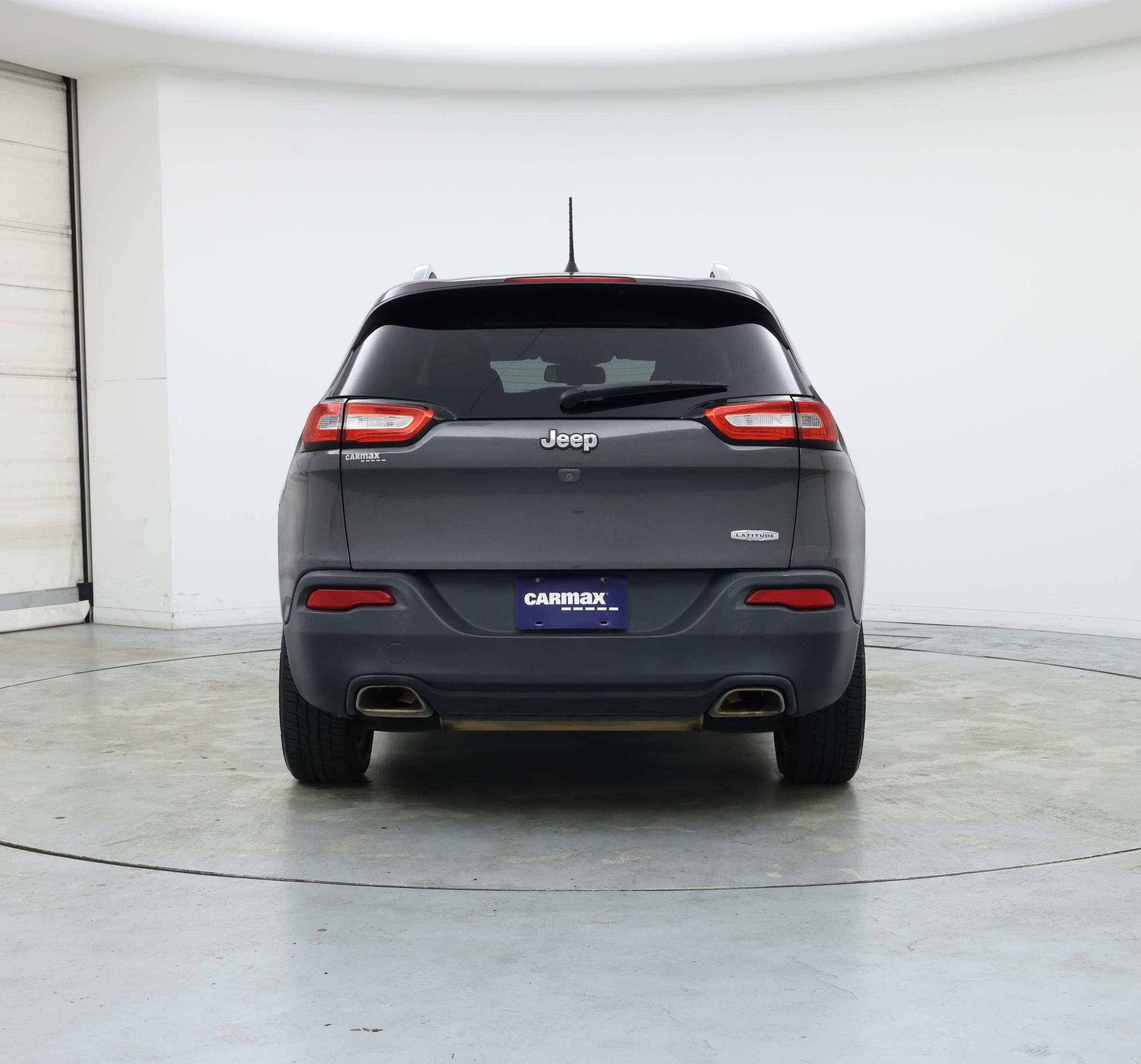 Thumbnail: 2016 Jeep Cherokee - 8