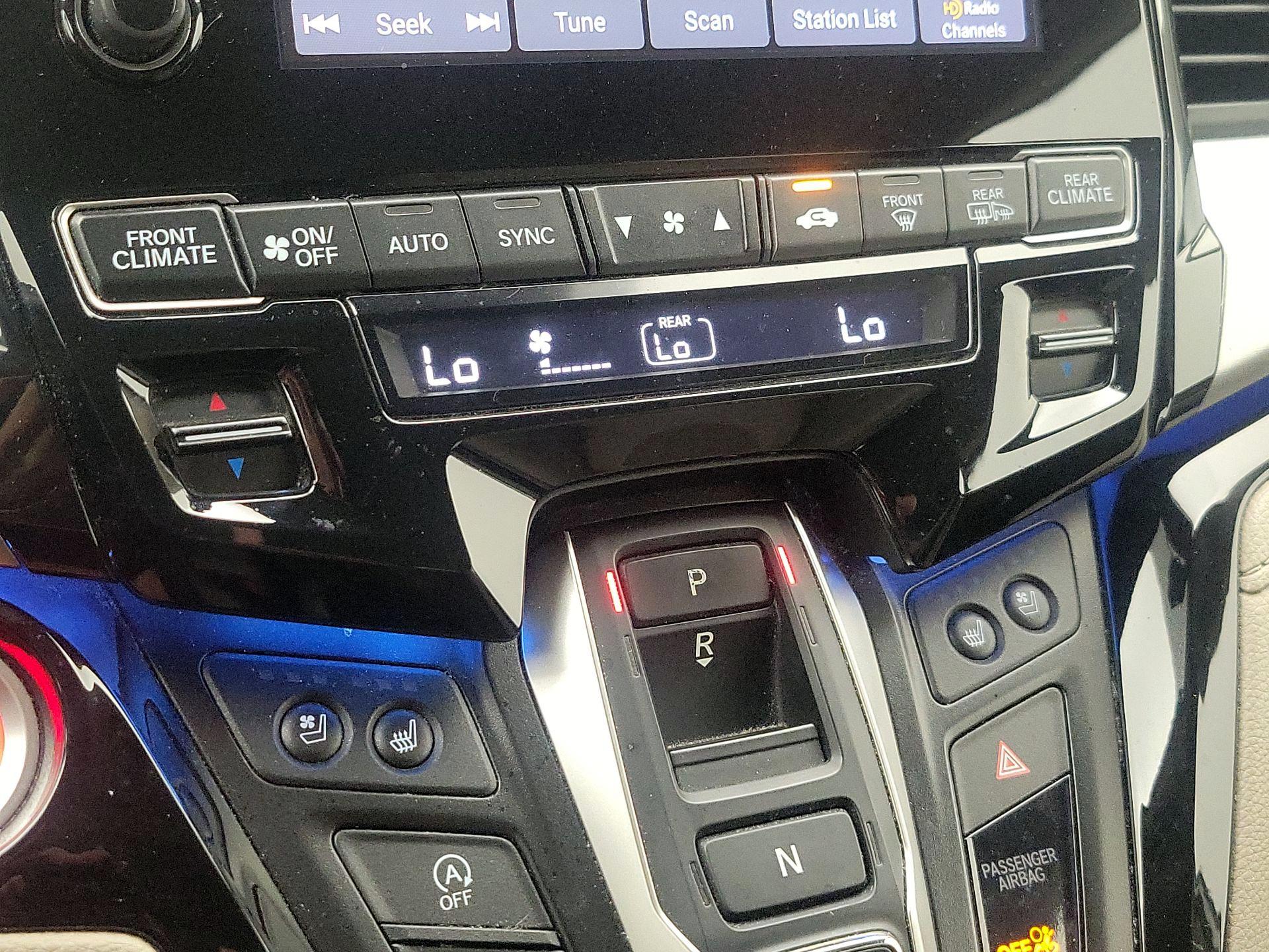 Thumbnail: 2019 Honda Odyssey - 17