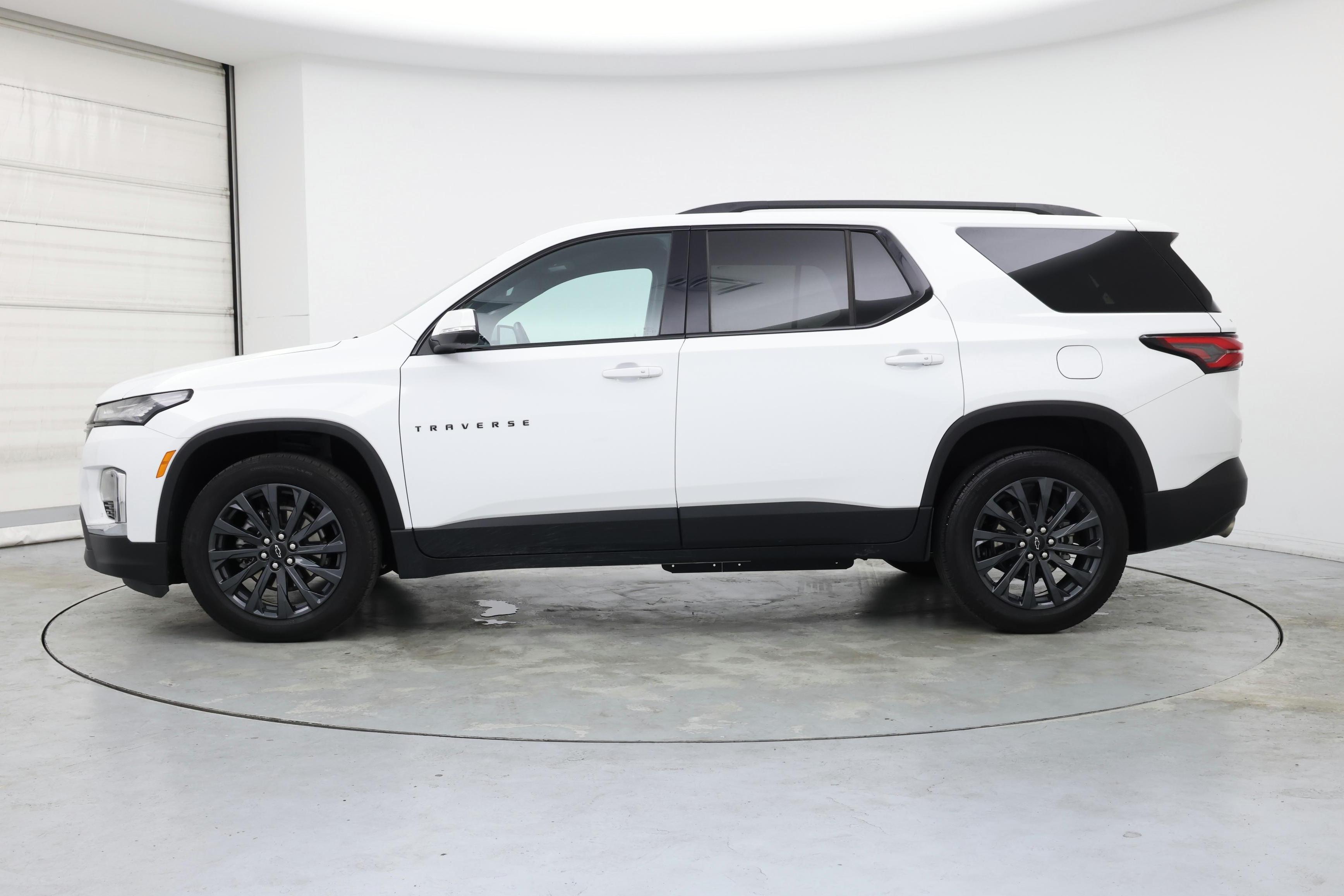 Thumbnail: 2023 Chevrolet Traverse - 3