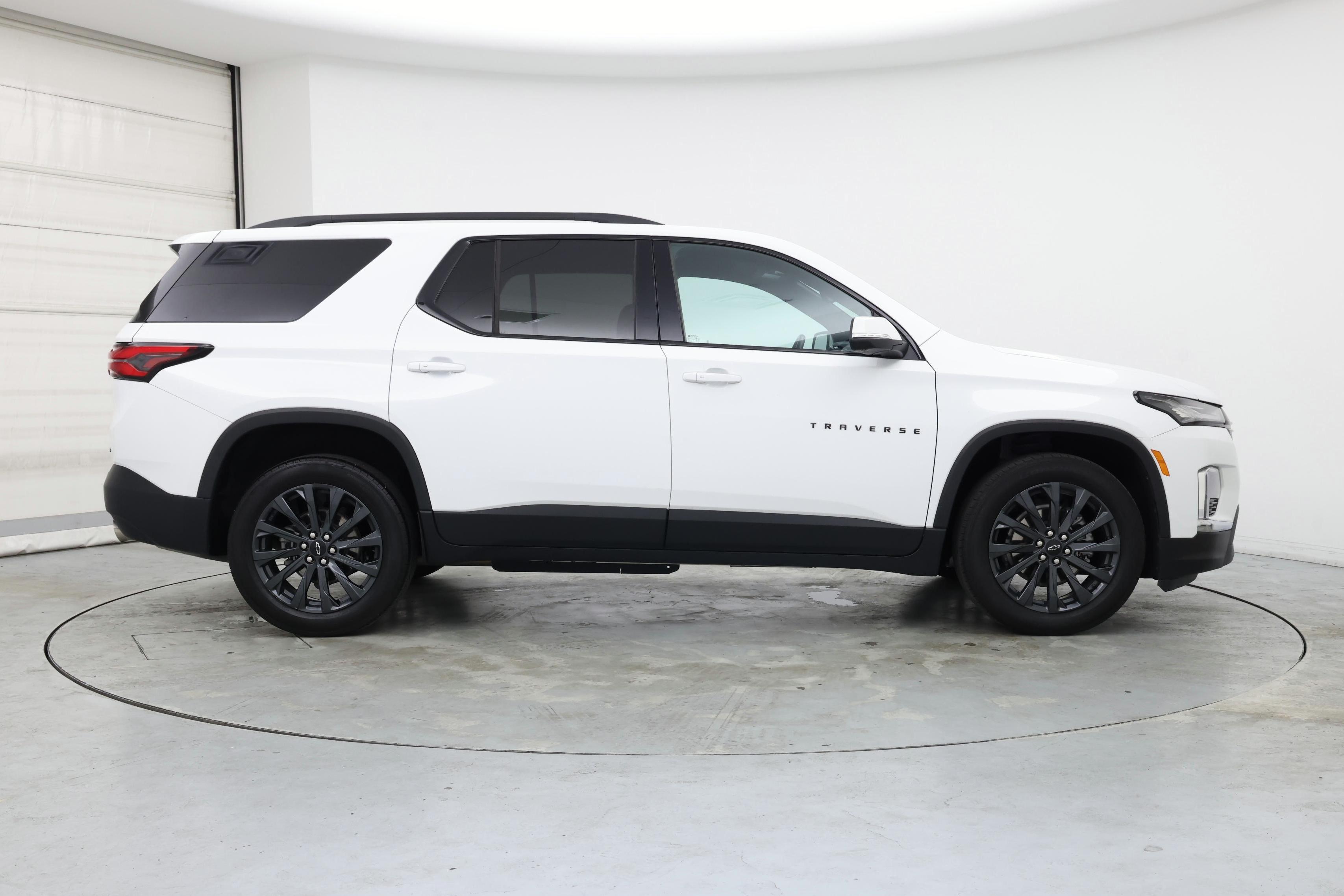 Thumbnail: 2023 Chevrolet Traverse - 7