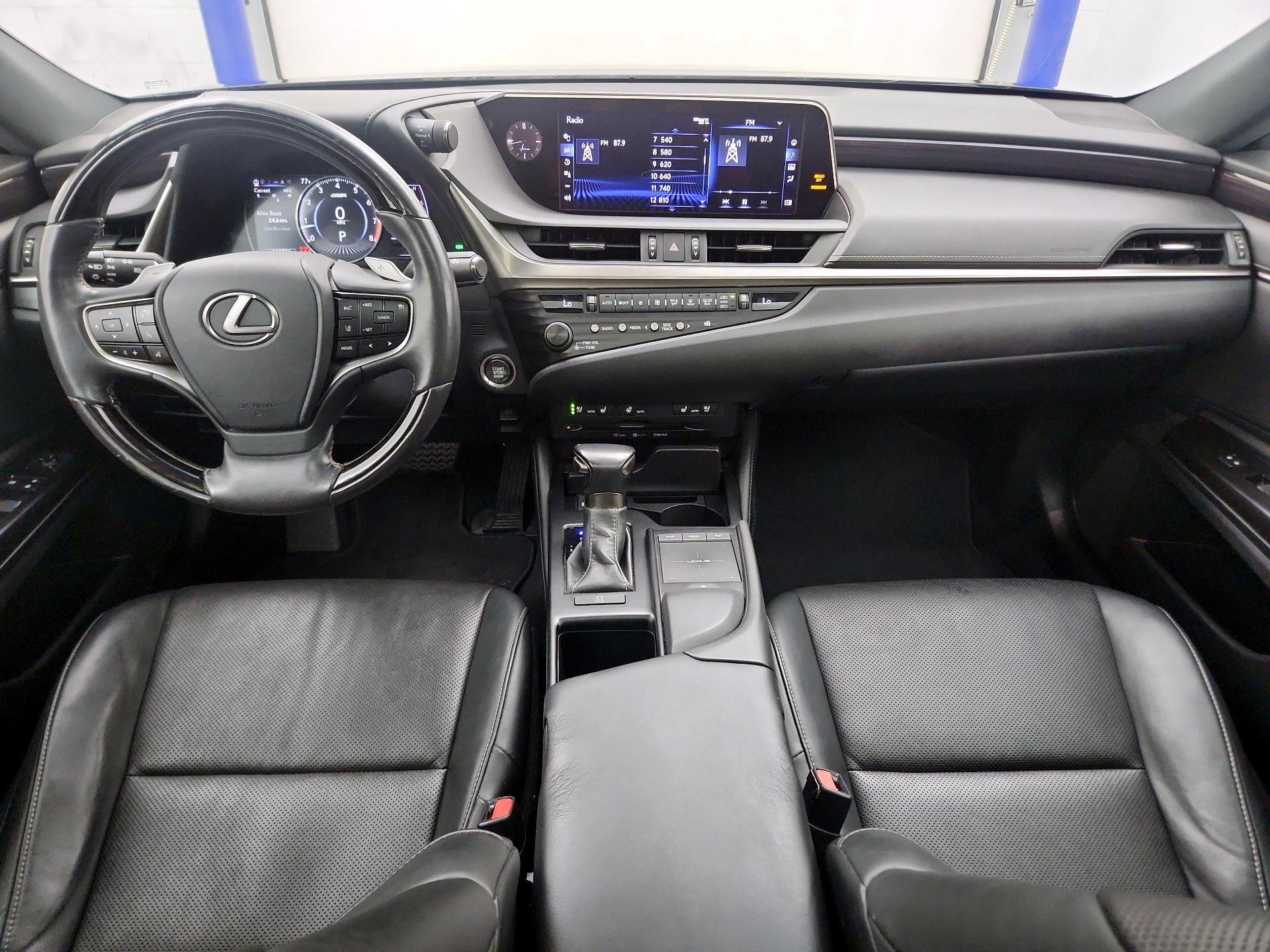 Thumbnail: 2019 Lexus ES - 9
