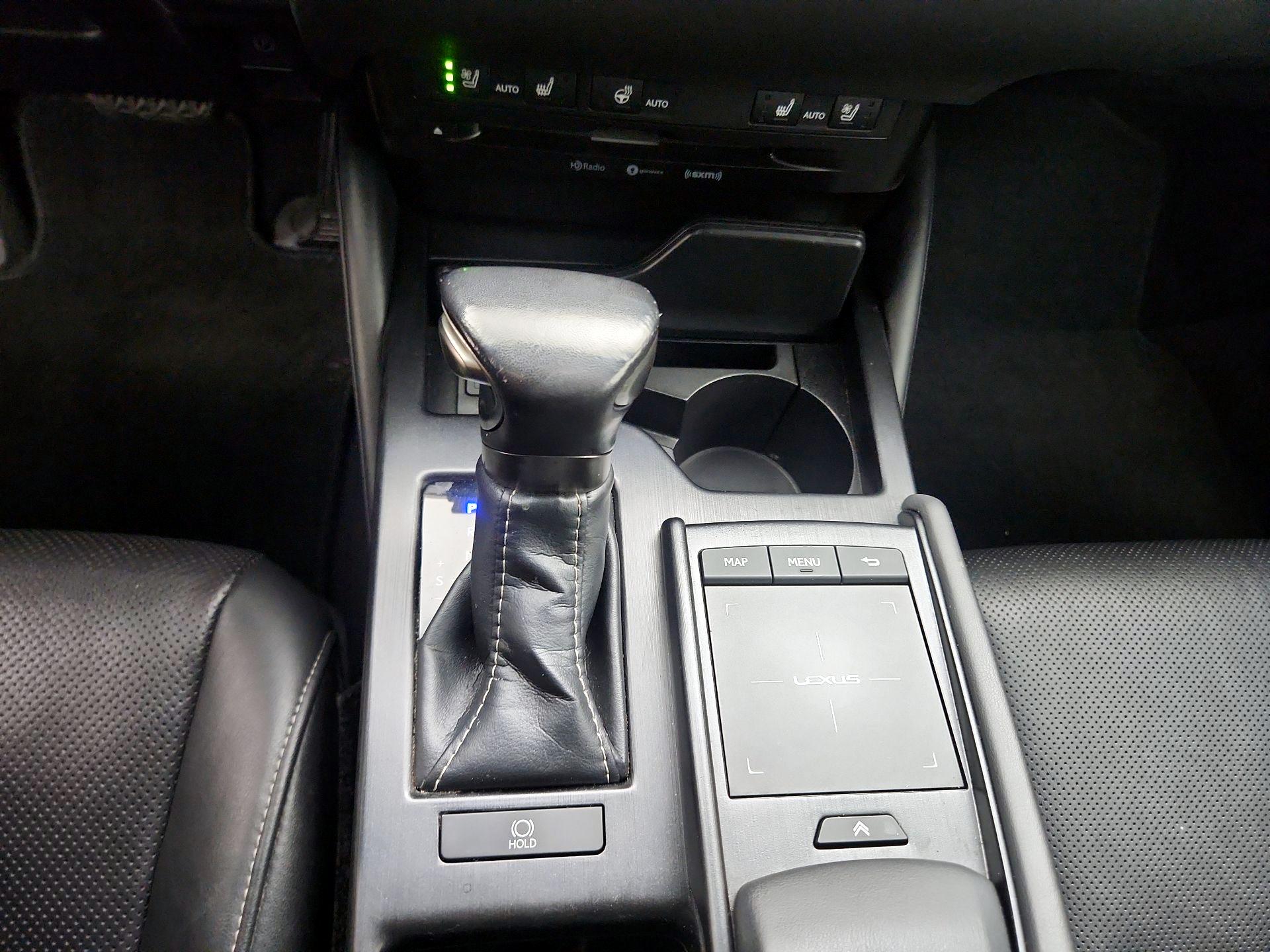 Thumbnail: 2019 Lexus ES - 17