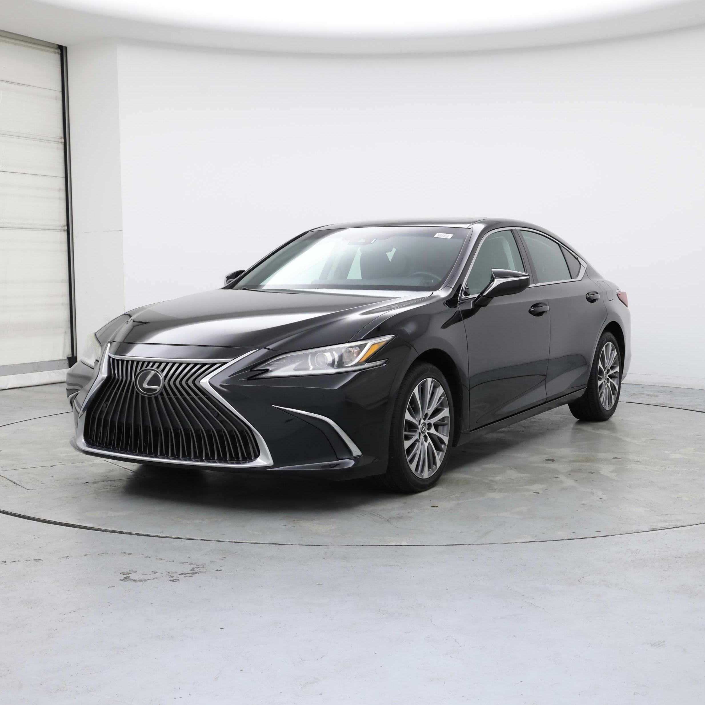 Thumbnail: 2019 Lexus ES - 4