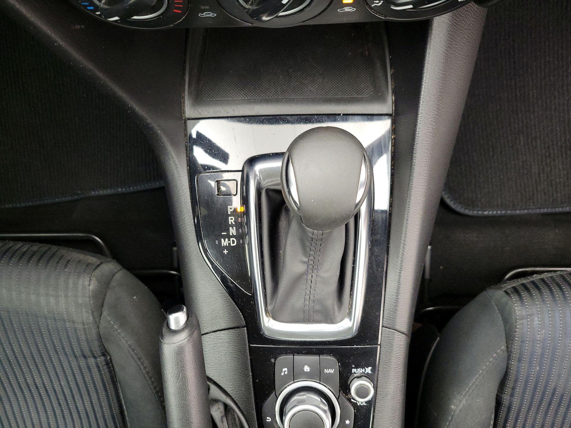Thumbnail: 2016 Mazda Mazda3 - 17