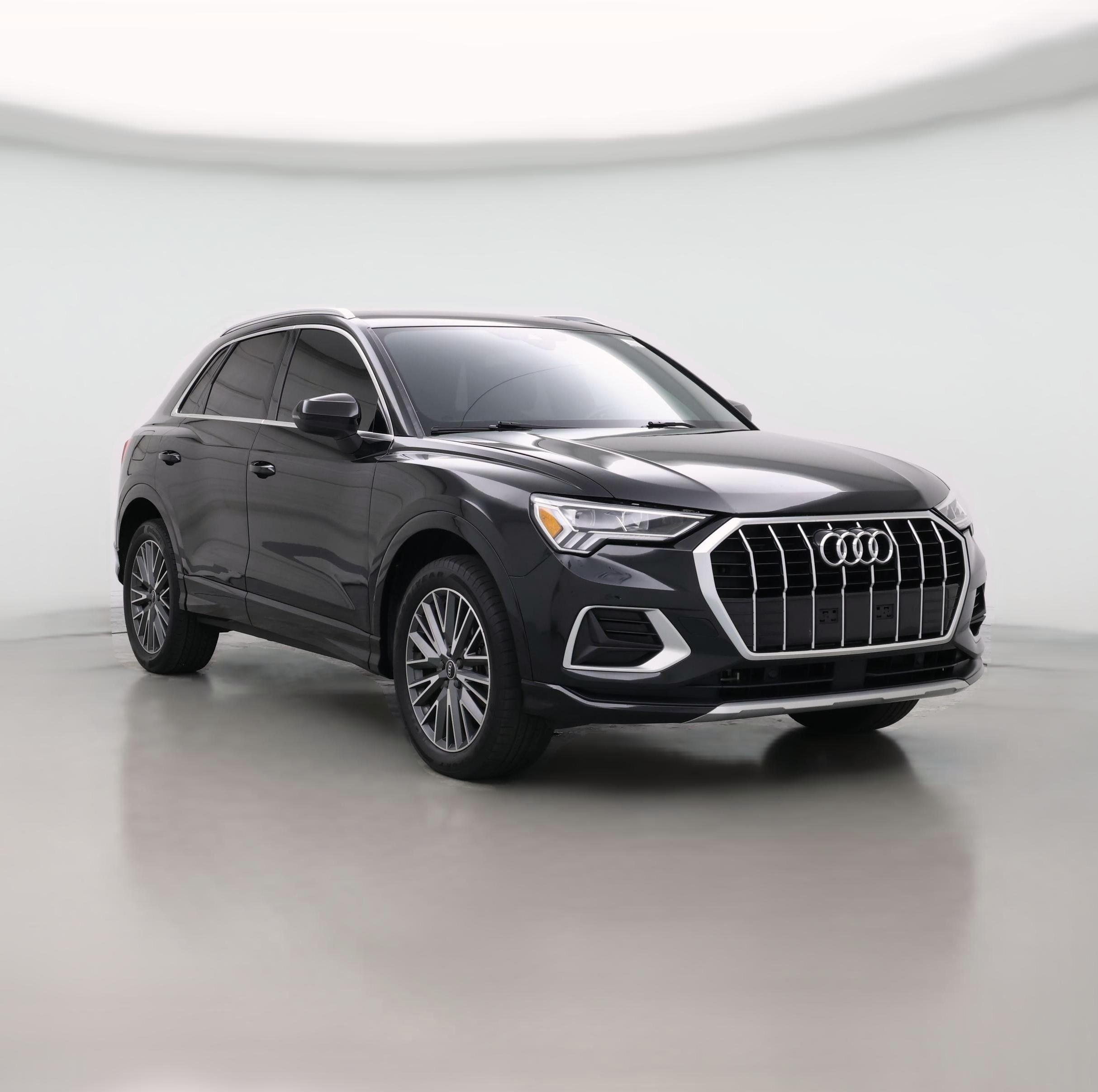 Thumbnail: 2021 Audi Q3 - 1