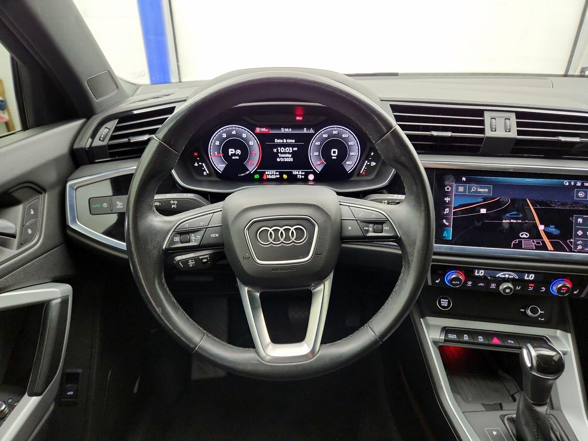 Thumbnail: 2021 Audi Q3 - 10