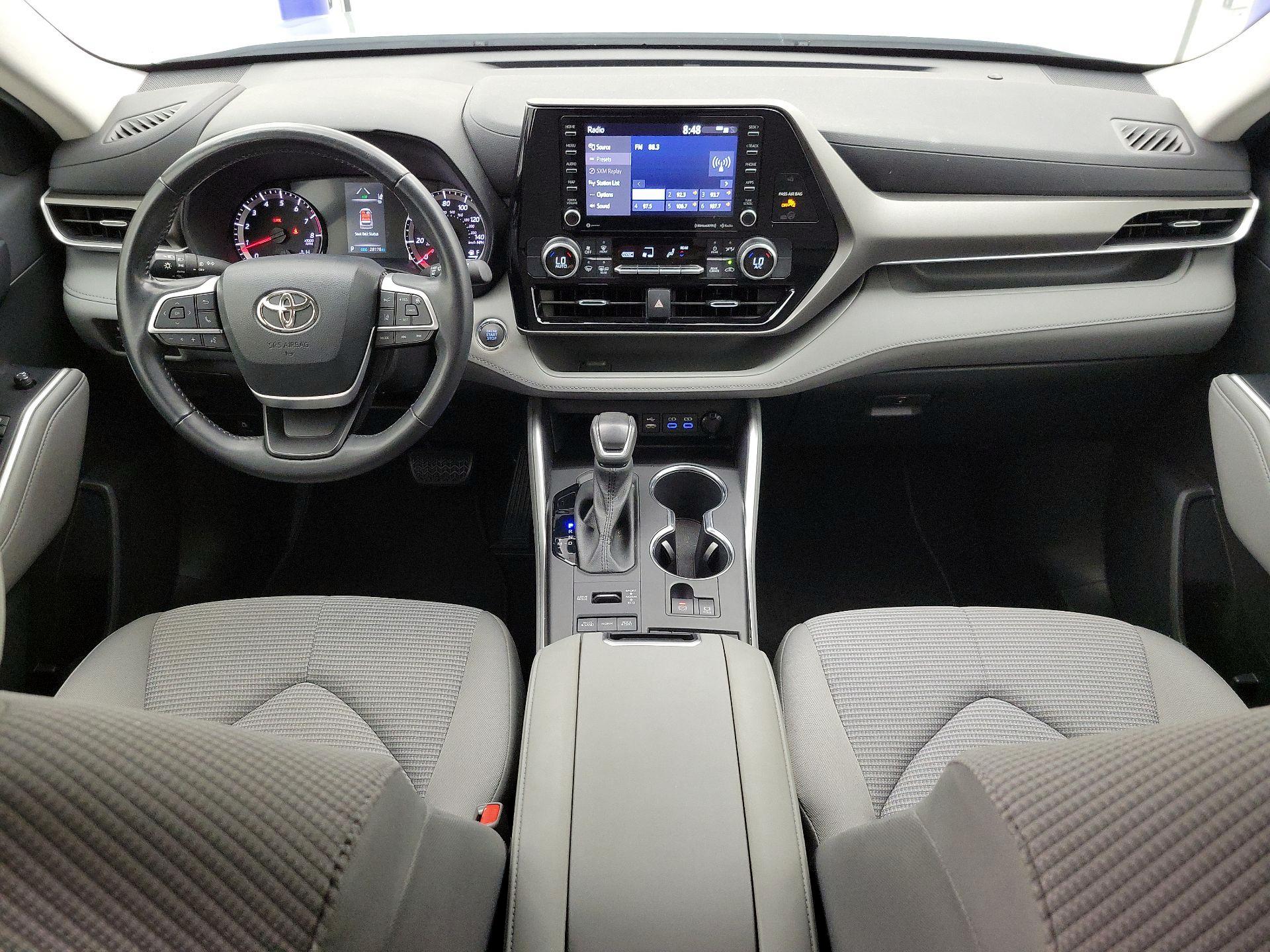 Thumbnail: 2022 Toyota Highlander - 9