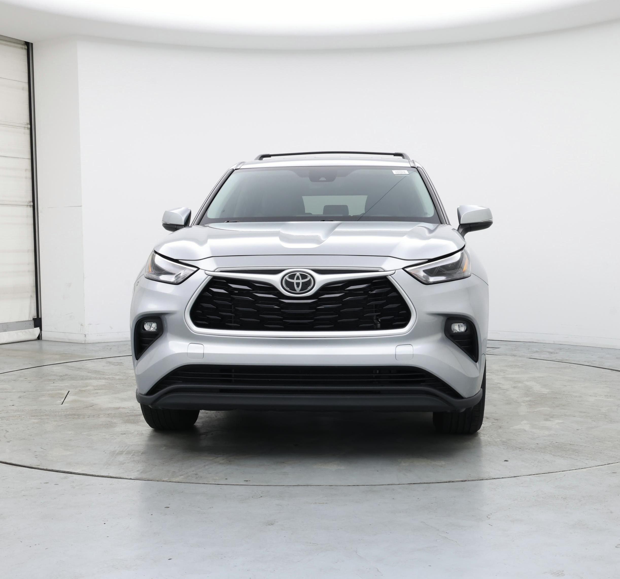 Thumbnail: 2022 Toyota Highlander - 7