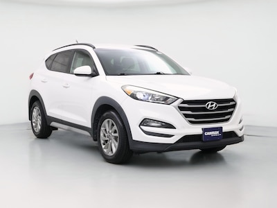 White 2017 Hyundai Tucson SE