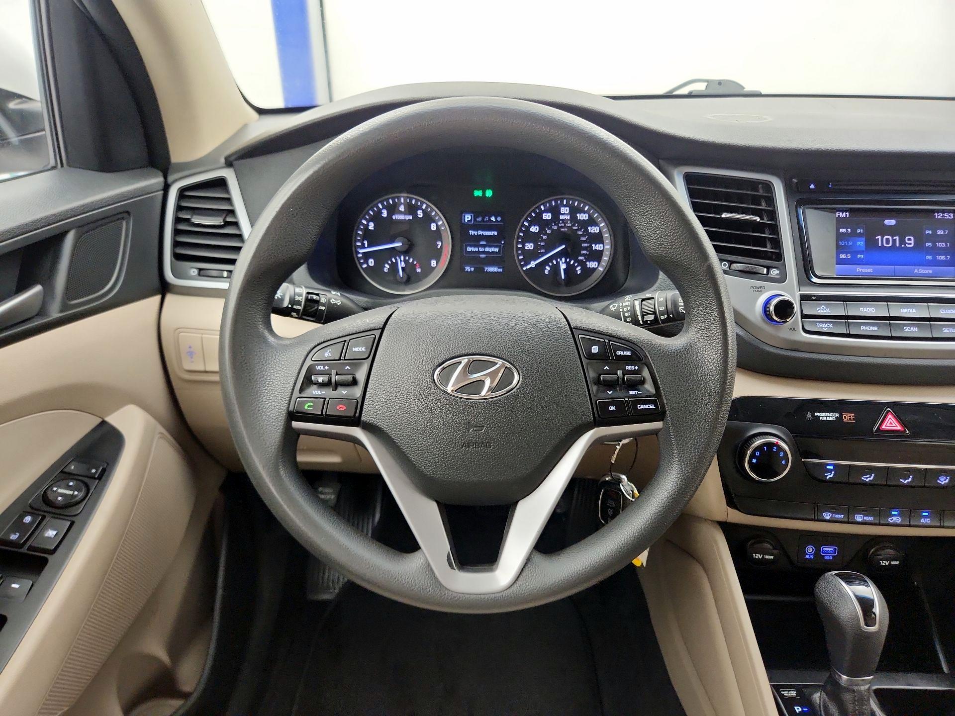 Thumbnail: 2017 Hyundai Tucson - 10