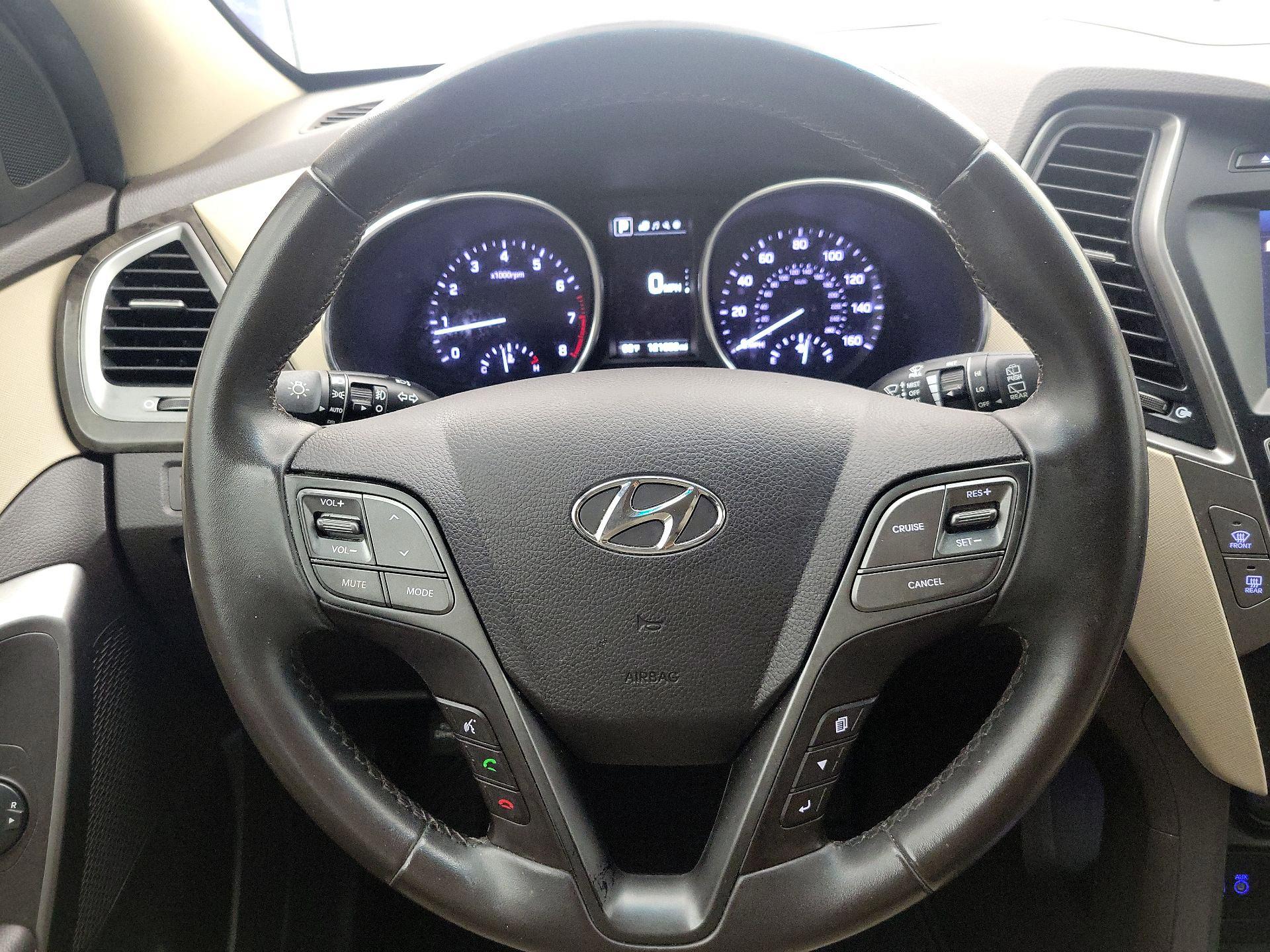 Thumbnail: 2017 Hyundai Santa Fe - 10