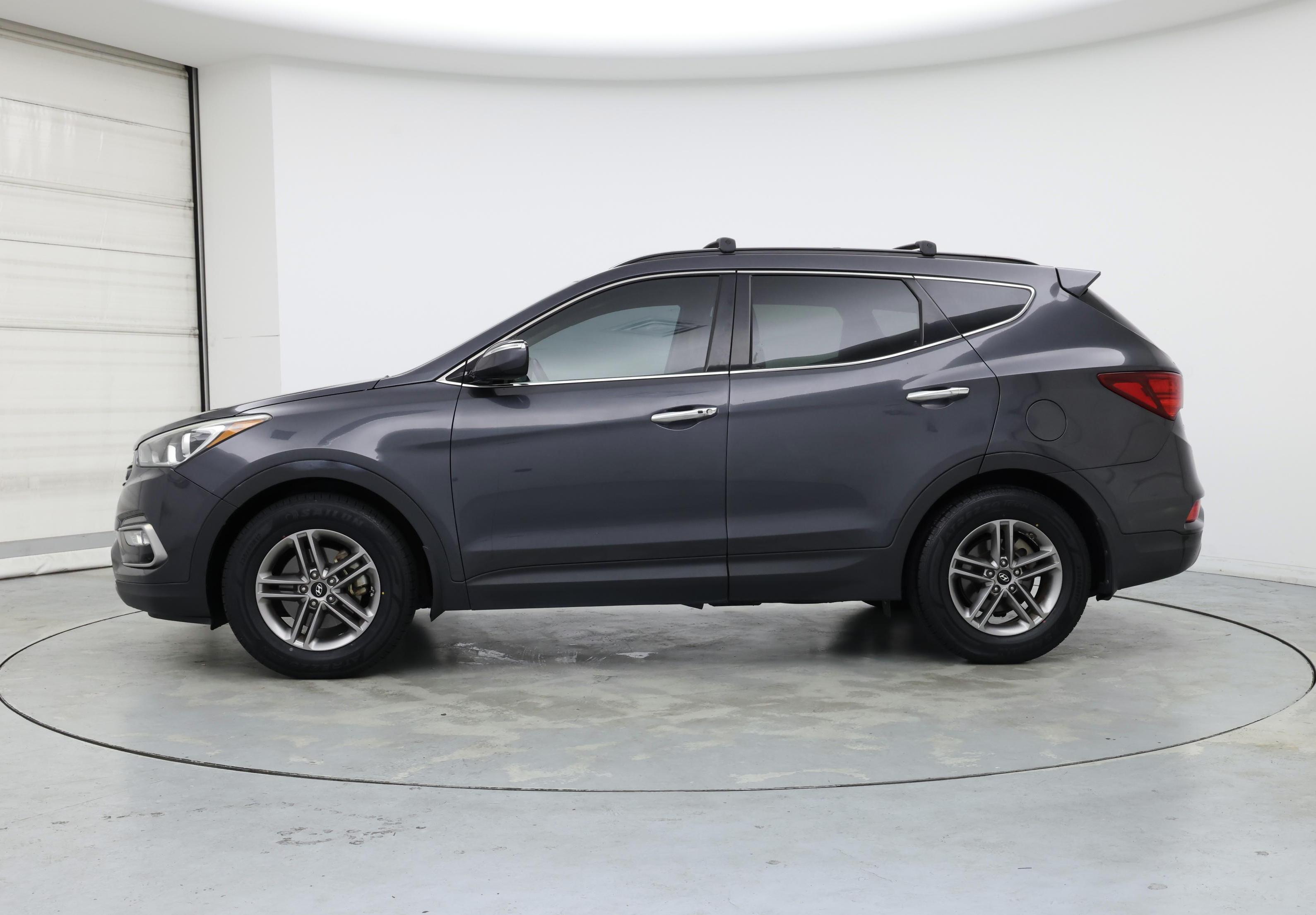 Thumbnail: 2017 Hyundai Santa Fe - 3