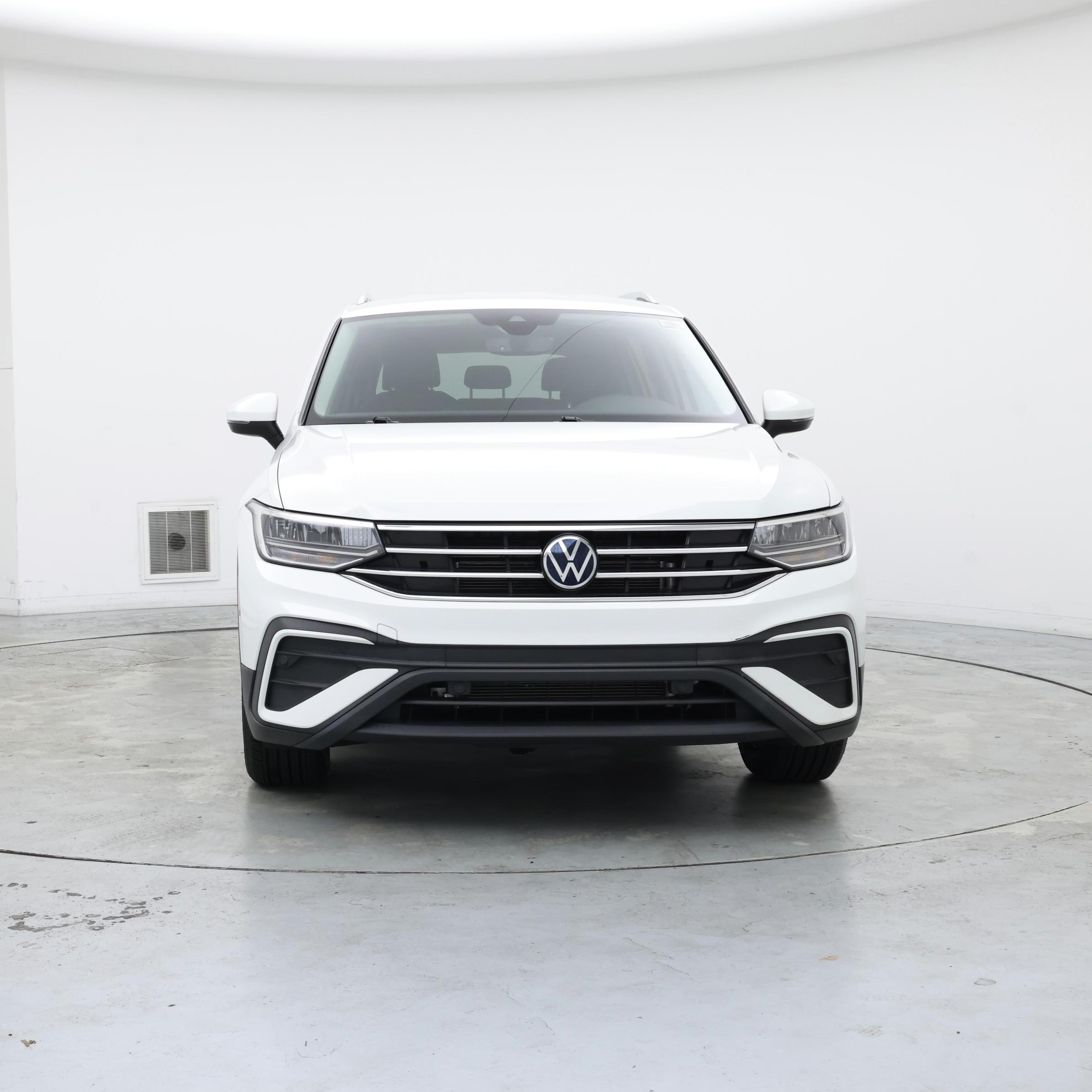 Thumbnail: 2022 Volkswagen Tiguan - 5