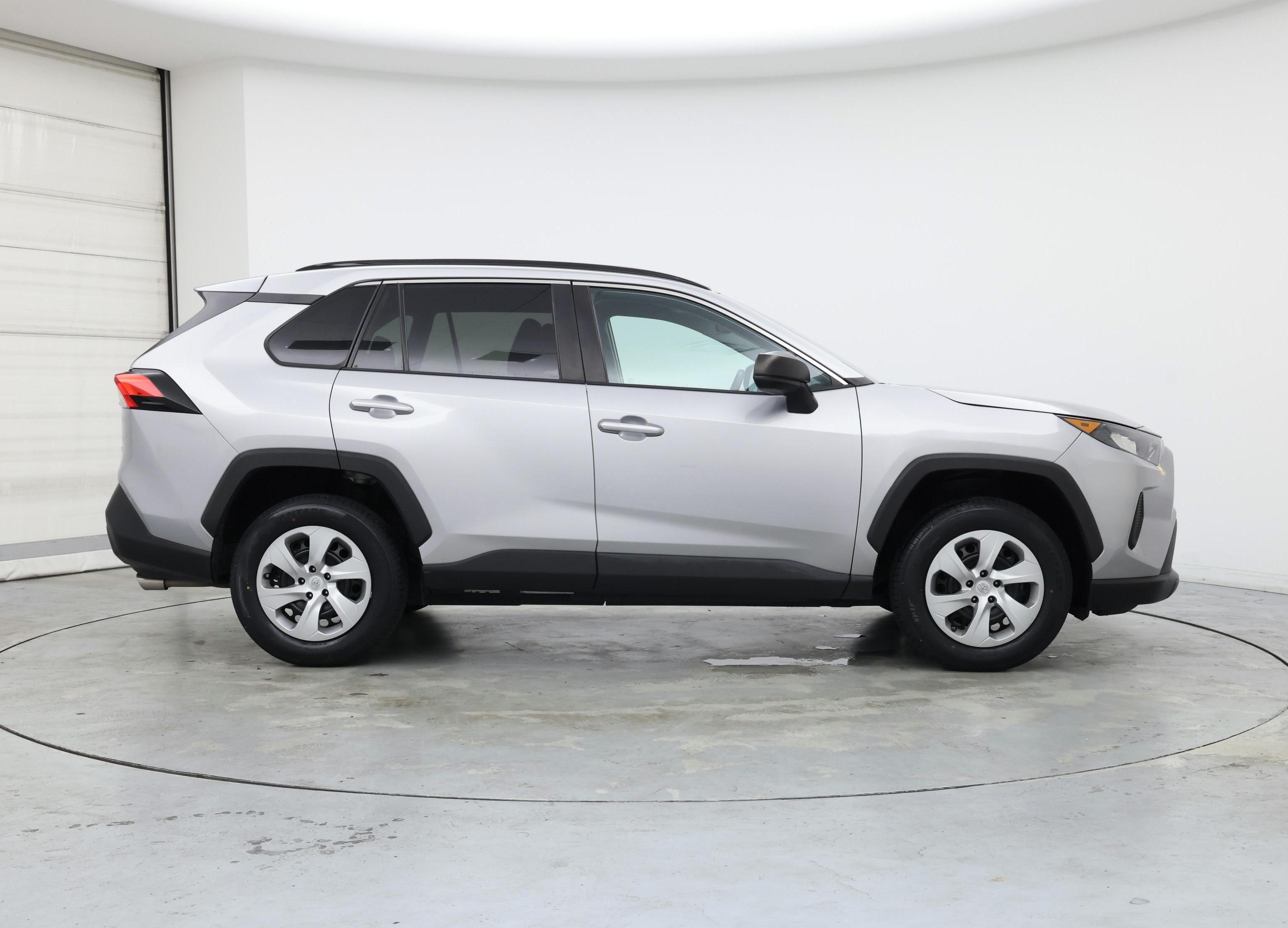 Thumbnail: 2021 Toyota RAV4 - 7