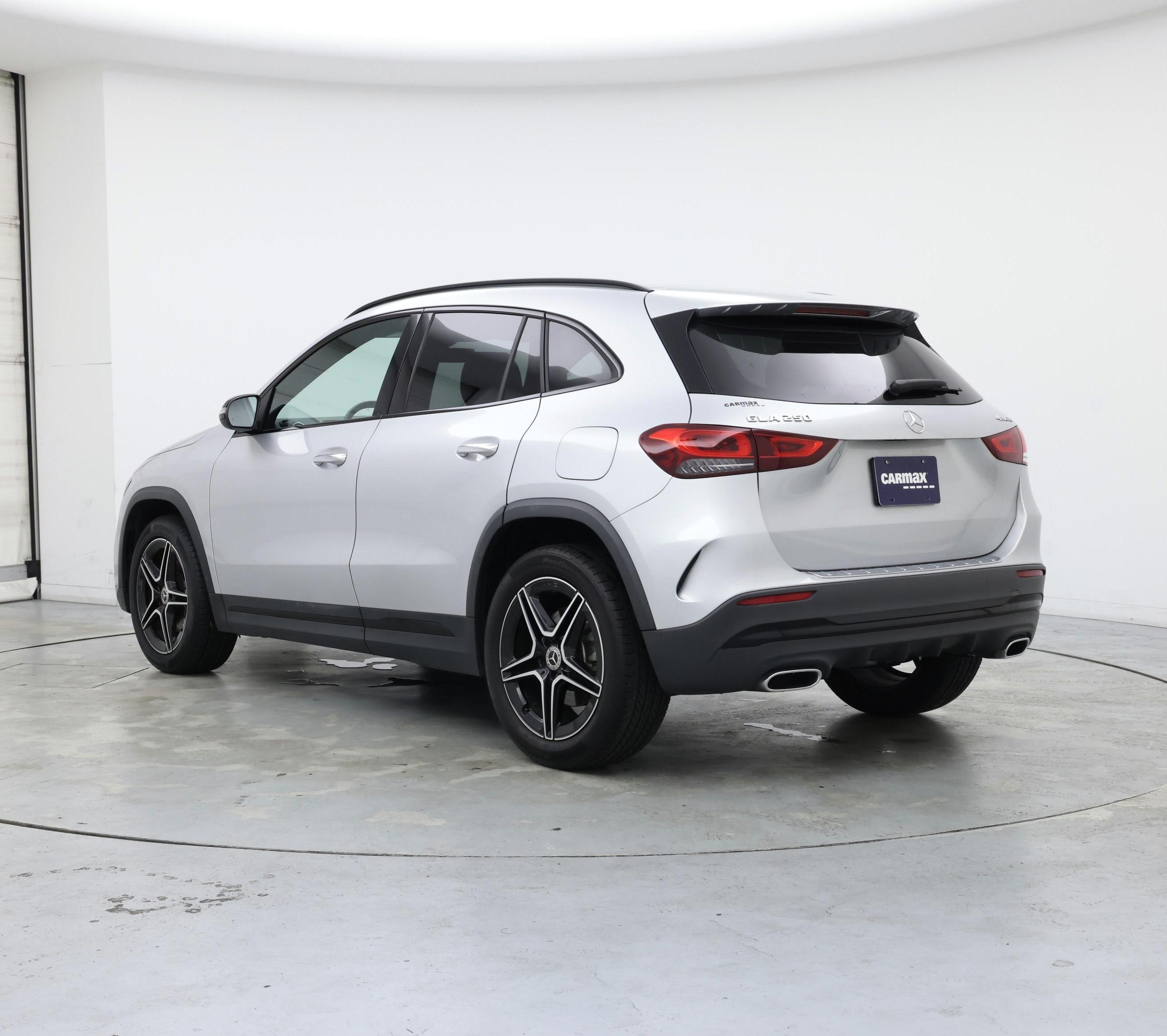 Thumbnail: 2023 Mercedes-Benz GLA - 2