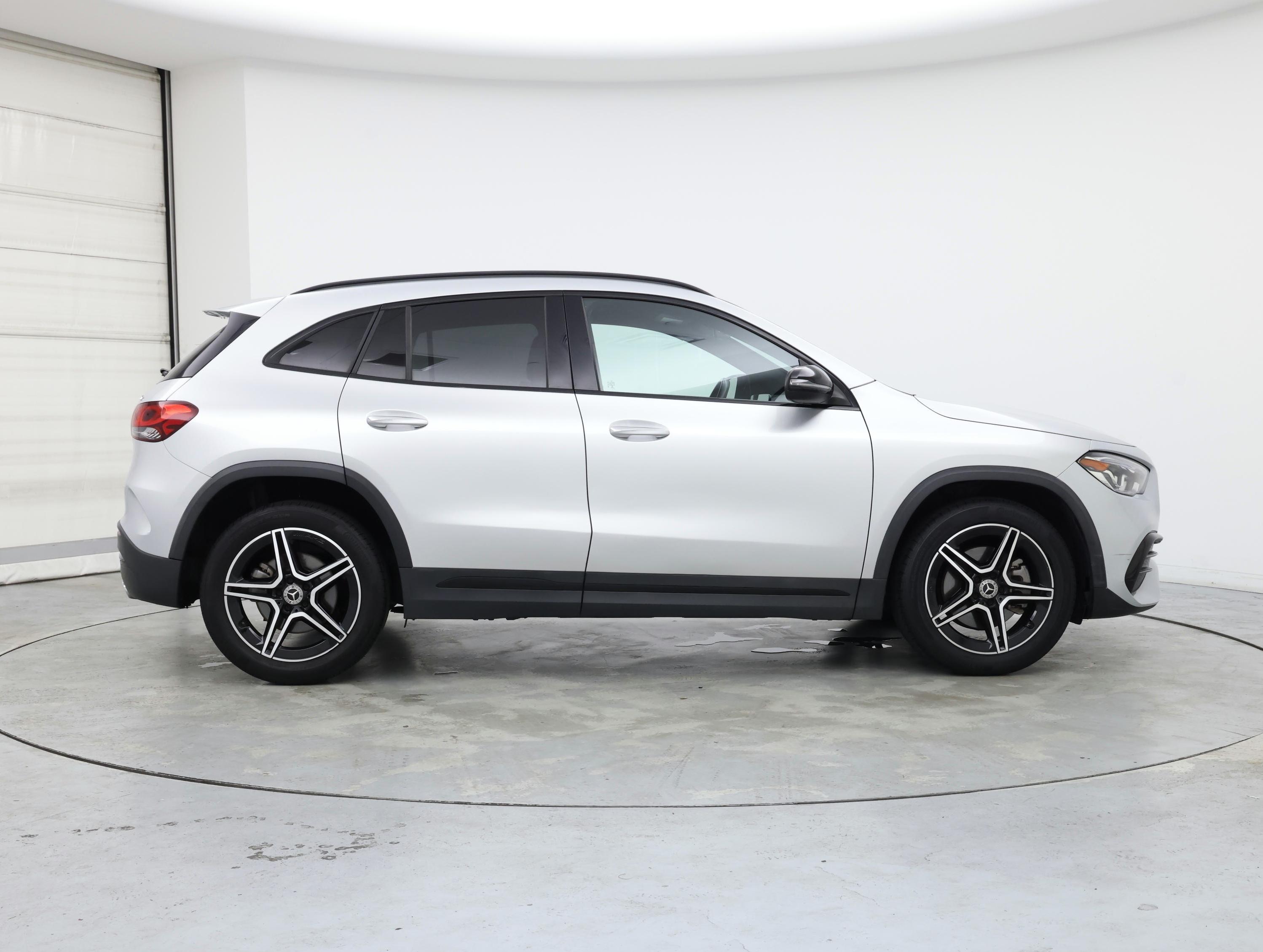 Thumbnail: 2023 Mercedes-Benz GLA - 7