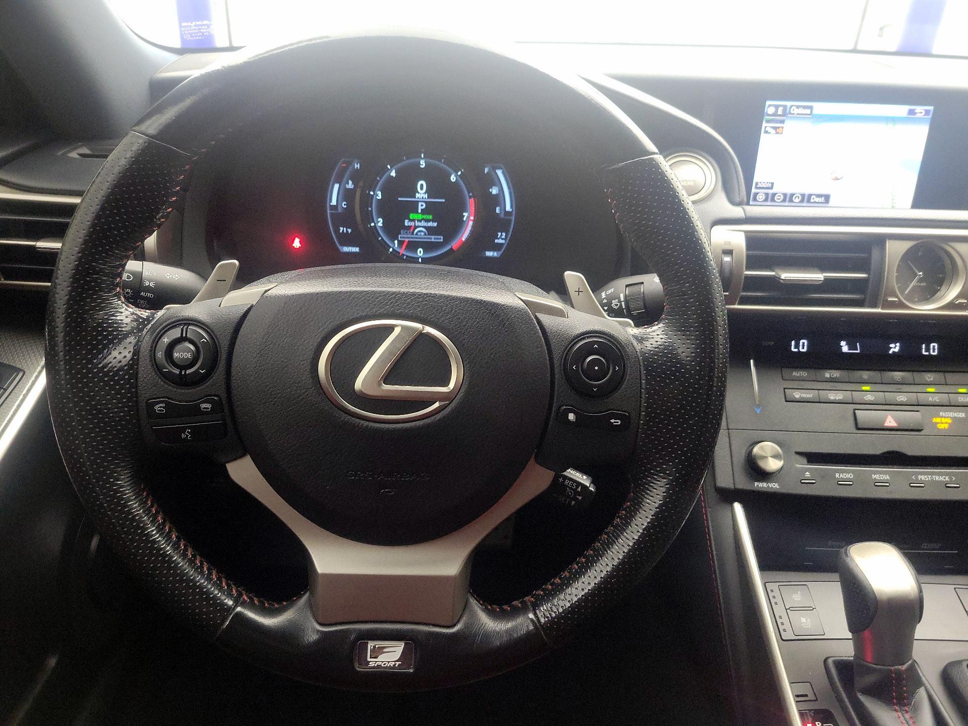 Thumbnail: 2016 Lexus IS - 10