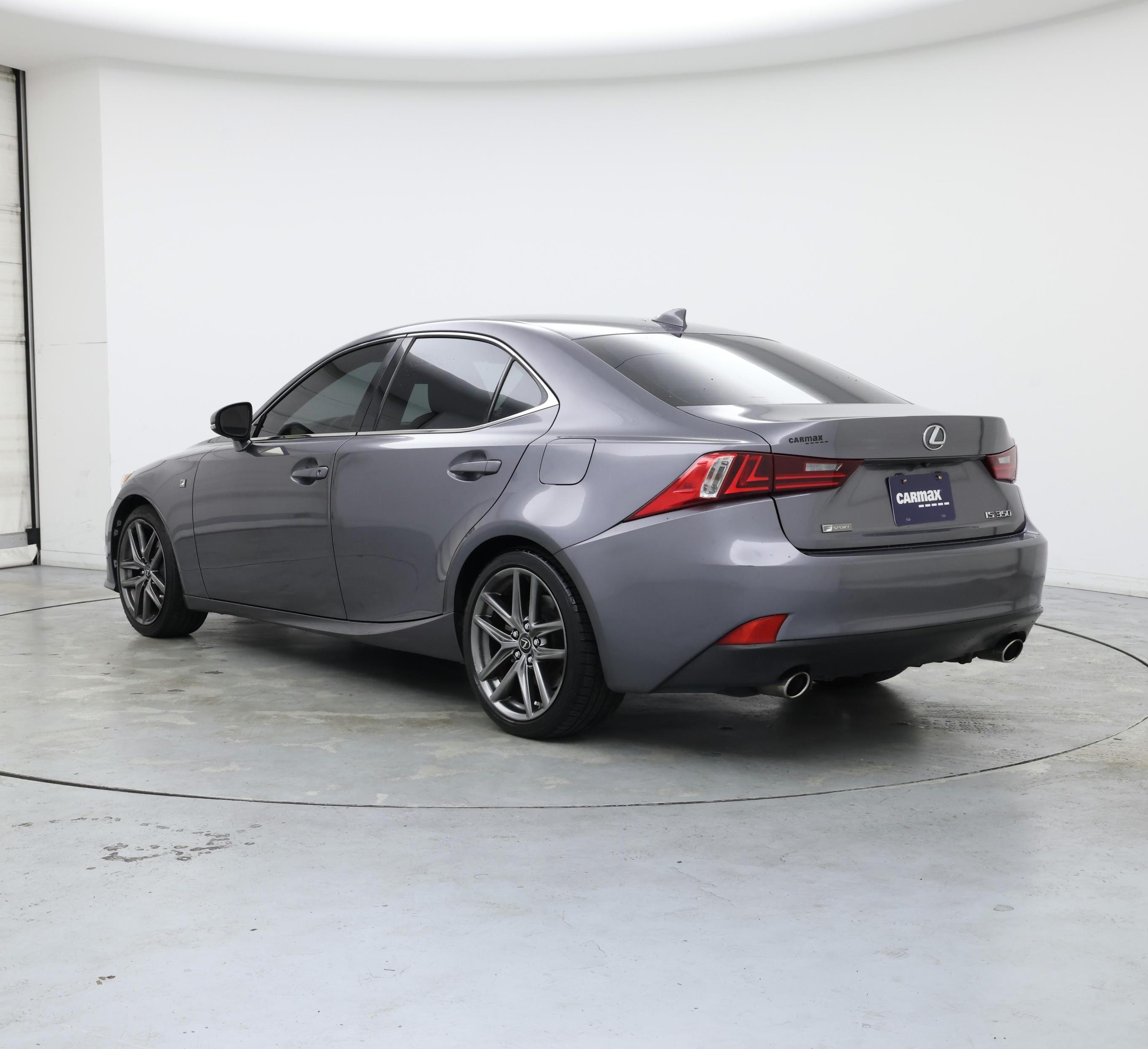 Thumbnail: 2016 Lexus IS - 2