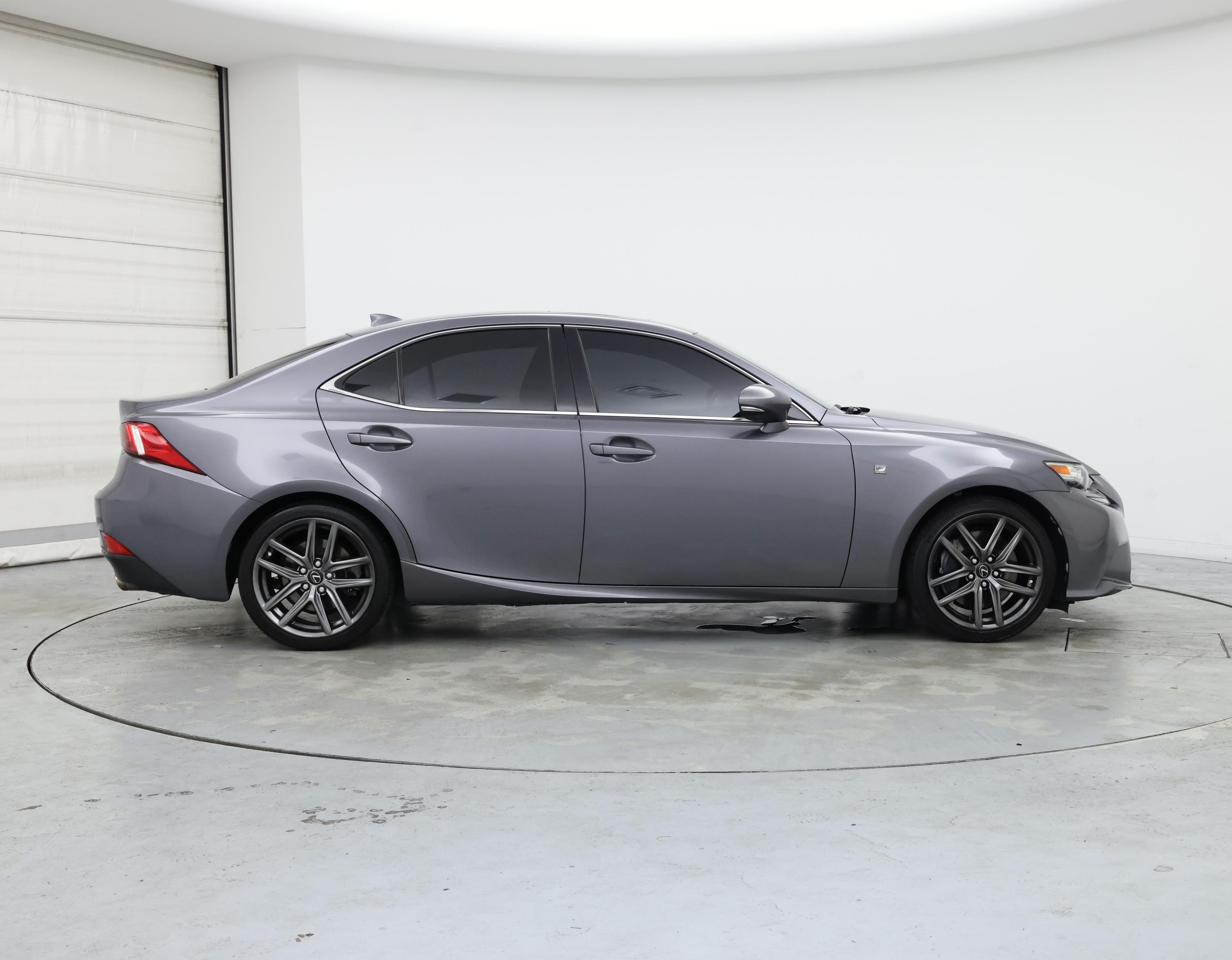 Thumbnail: 2016 Lexus IS - 7