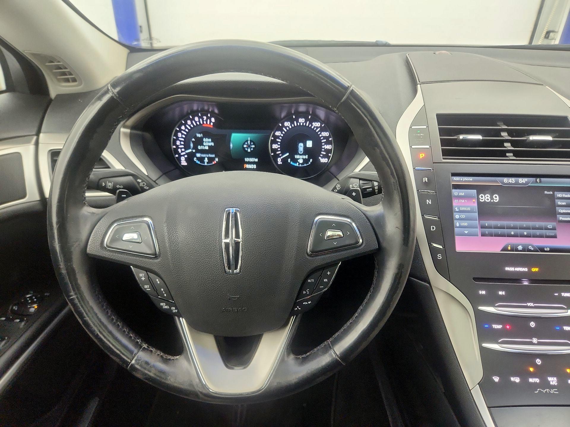 Thumbnail: 2016 Lincoln MKZ - 10