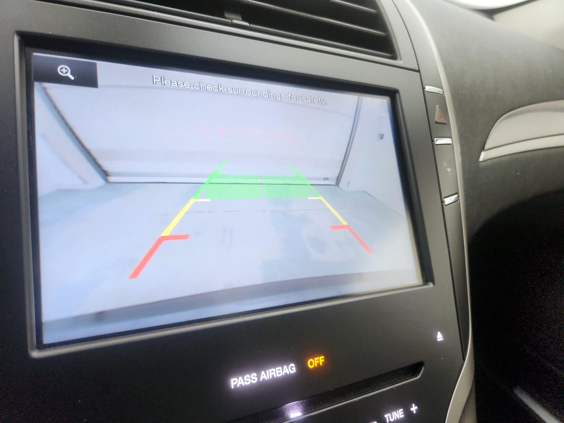 Thumbnail: 2016 Lincoln MKZ - 14