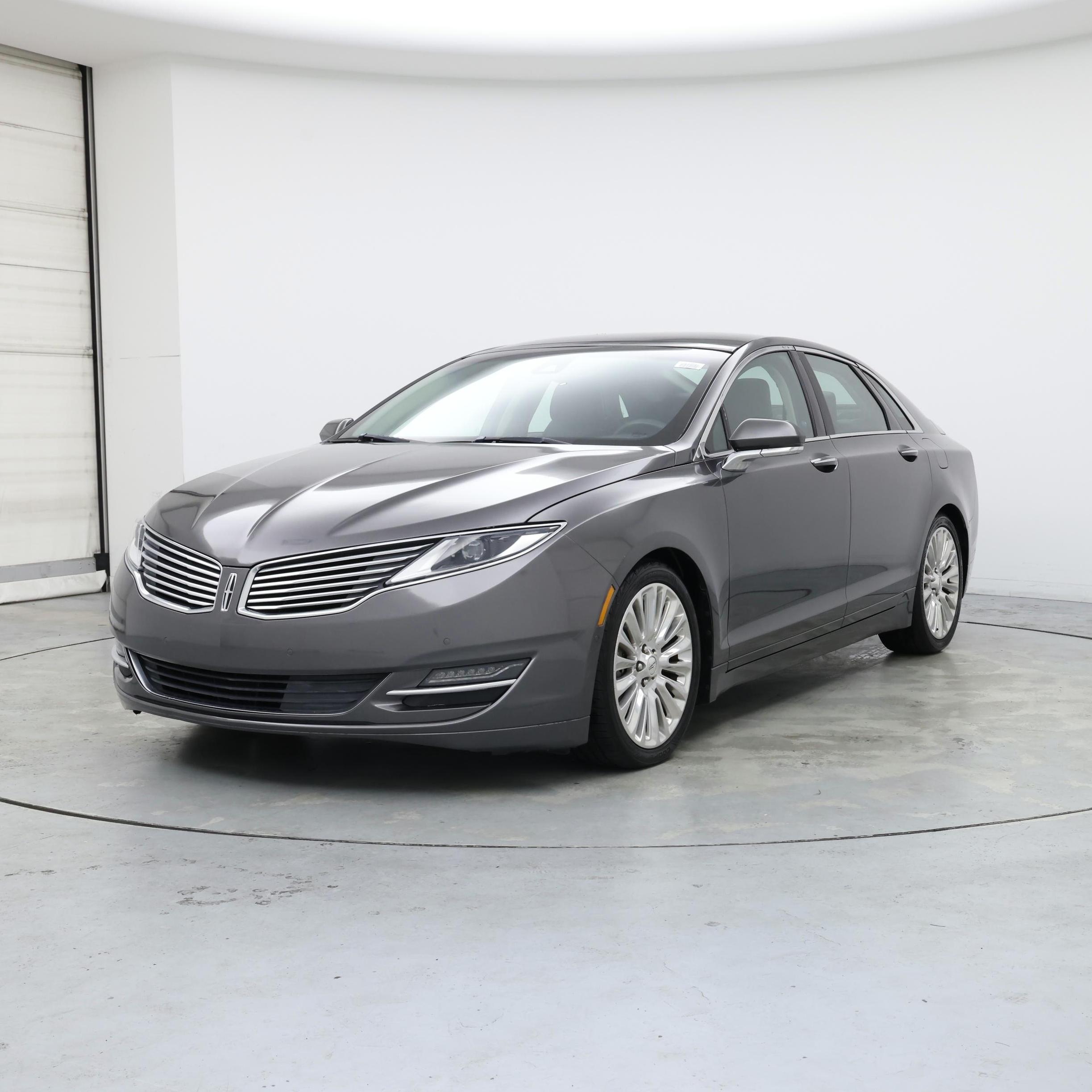 Thumbnail: 2016 Lincoln MKZ - 4