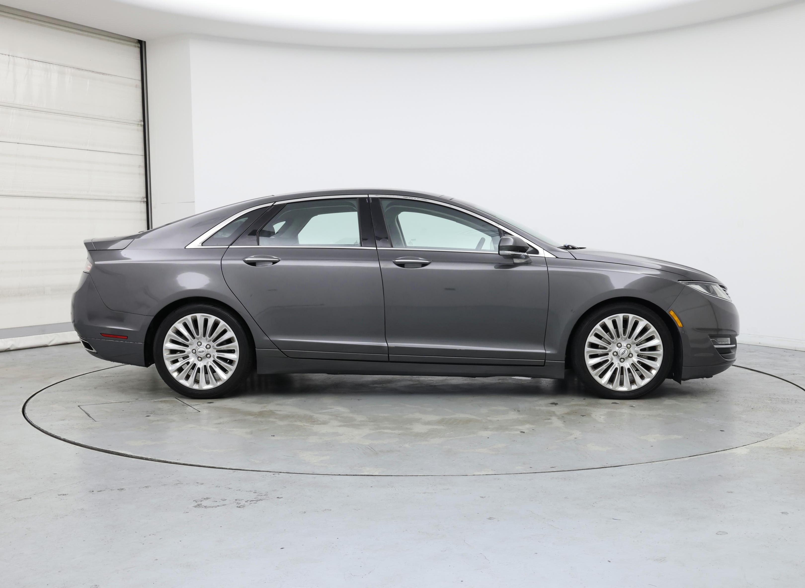 Thumbnail: 2016 Lincoln MKZ - 7