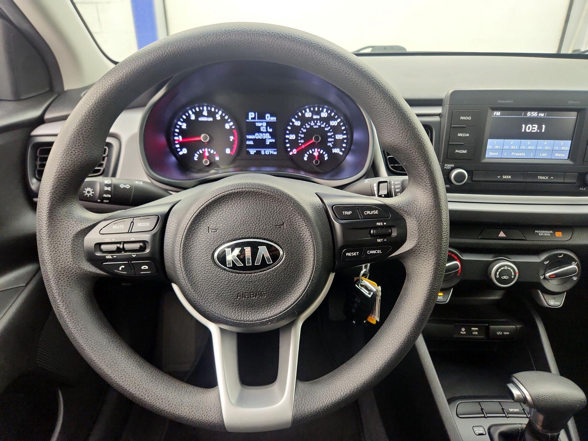 Thumbnail: 2018 Kia Rio - 10