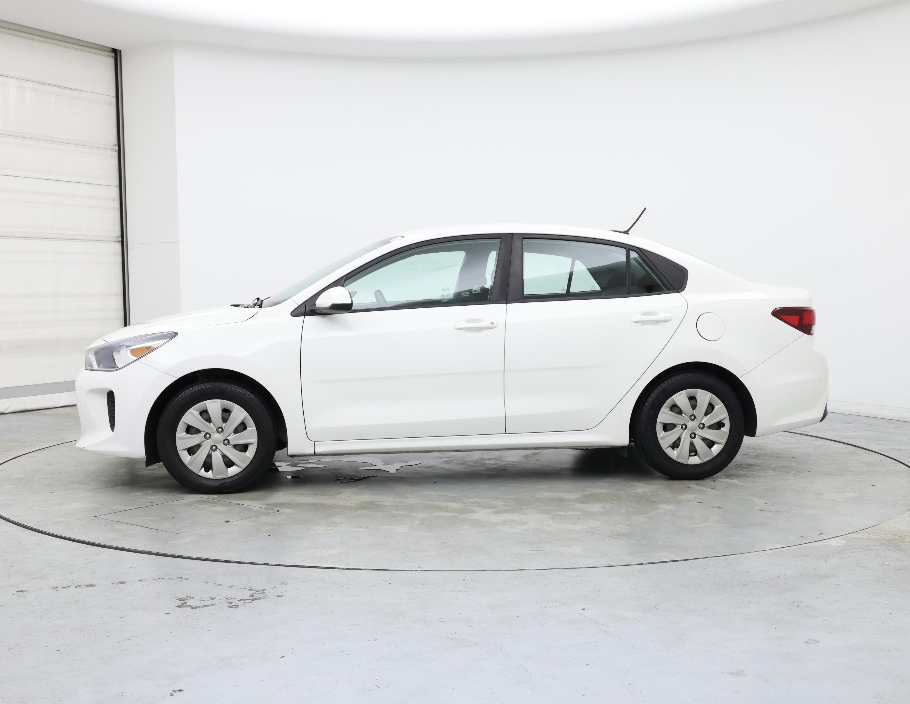 Thumbnail: 2018 Kia Rio - 3