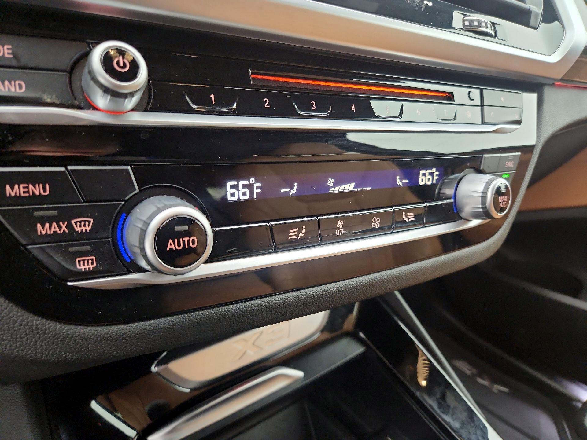 Thumbnail: 2019 BMW X3 - 17