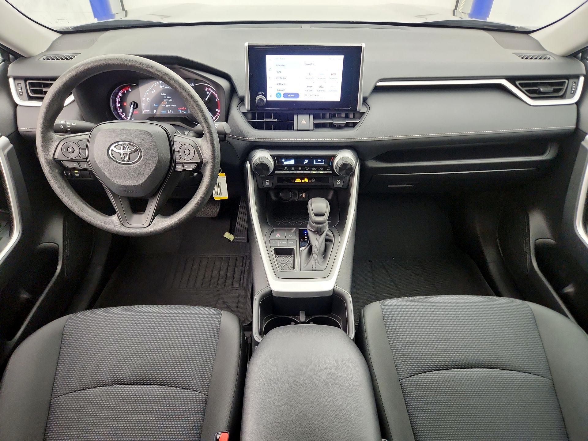 Thumbnail: 2024 Toyota RAV4 - 9