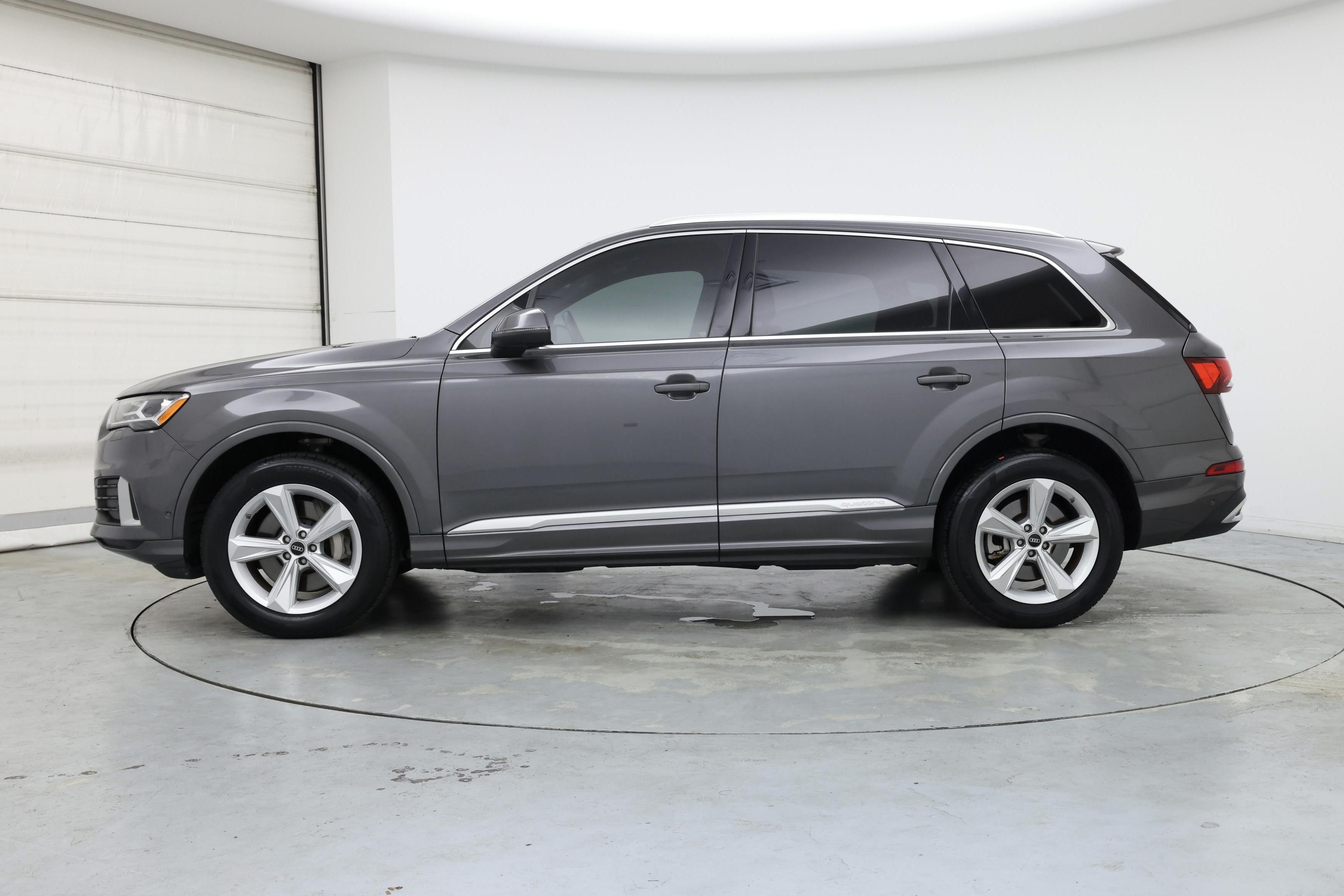 Thumbnail: 2023 Audi Q7 - 3