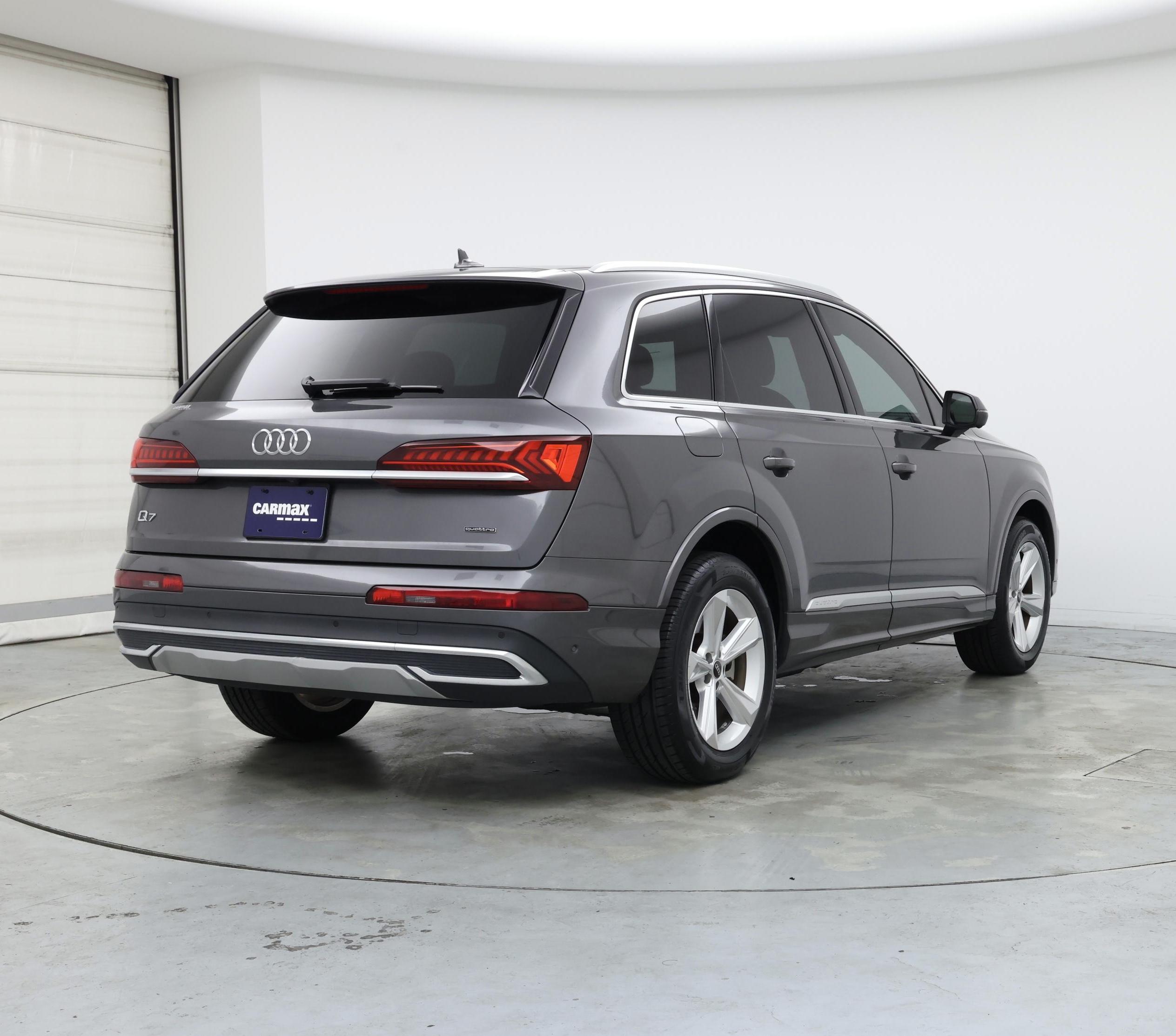 Thumbnail: 2023 Audi Q7 - 8