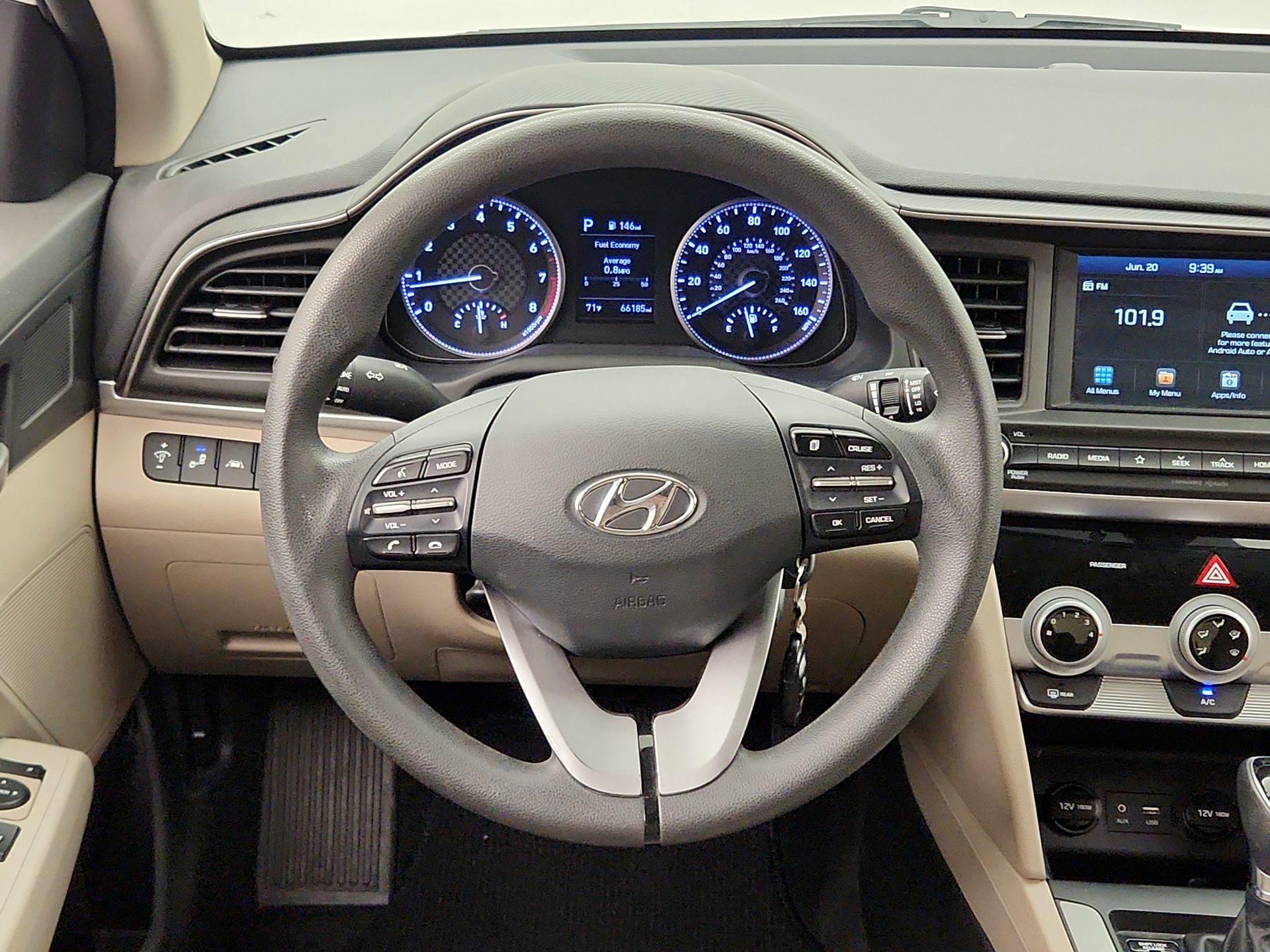 Thumbnail: 2019 Hyundai Elantra - 10
