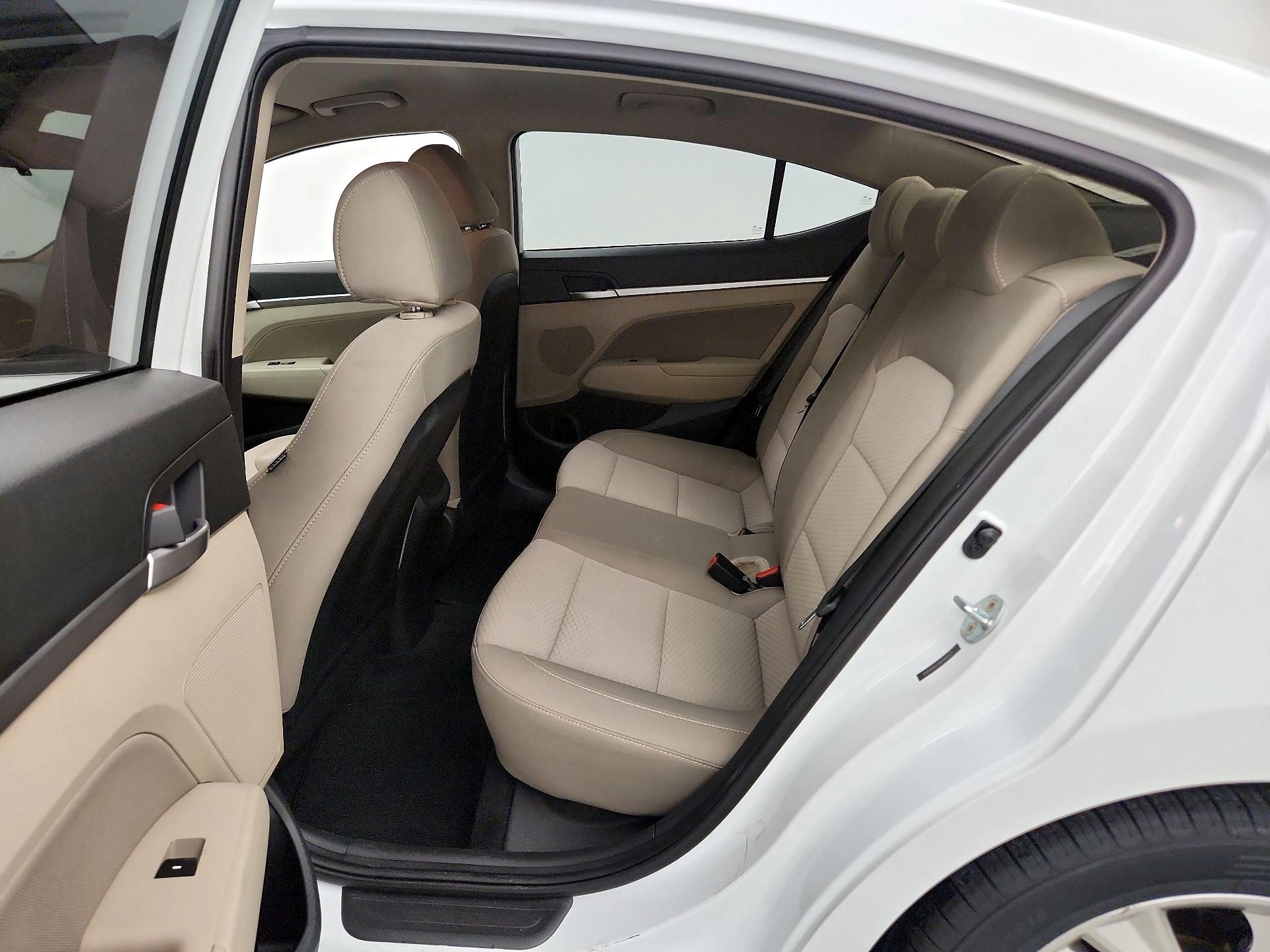 Thumbnail: 2019 Hyundai Elantra - 19