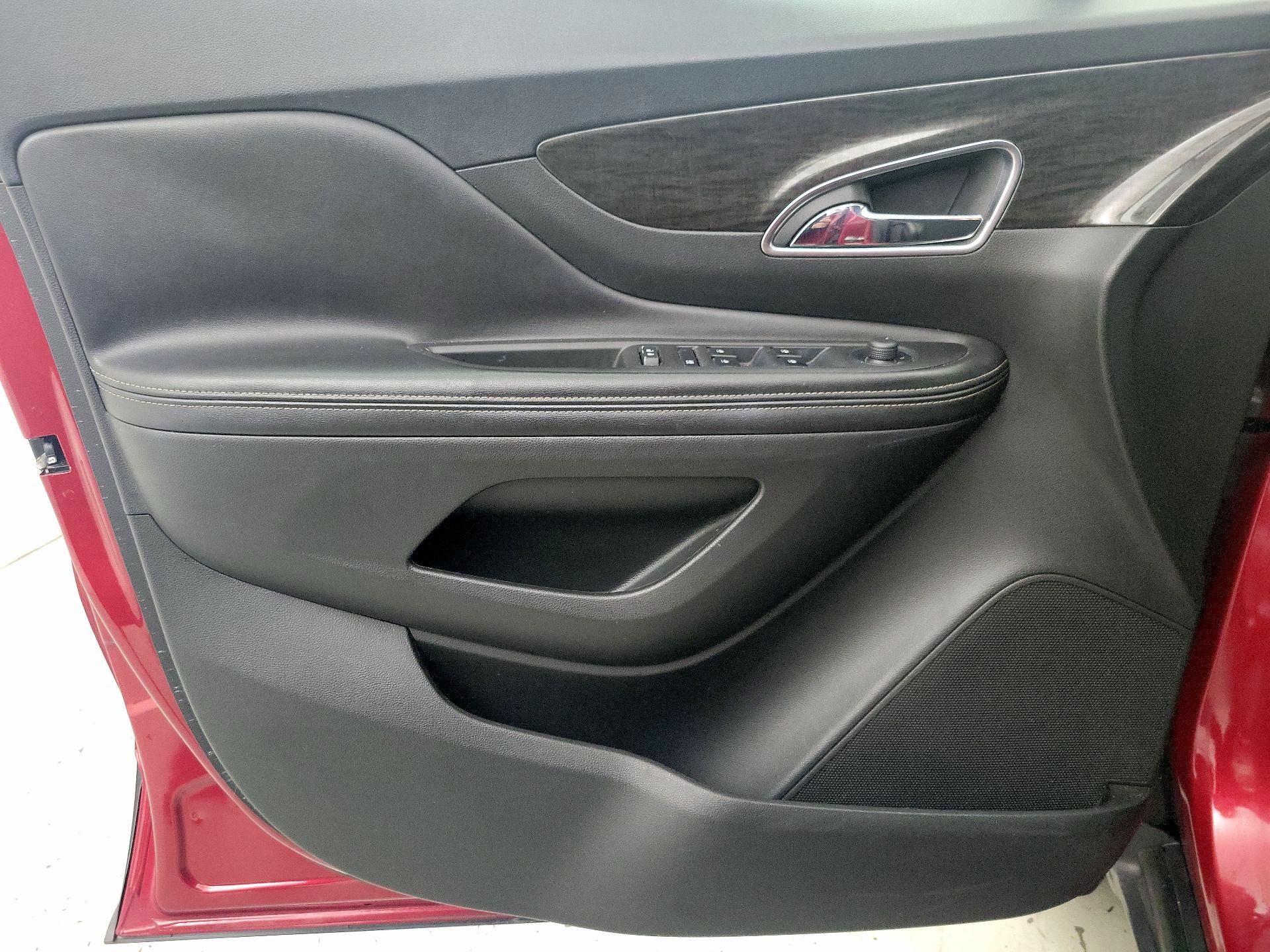 Thumbnail: 2014 Buick Encore - 12
