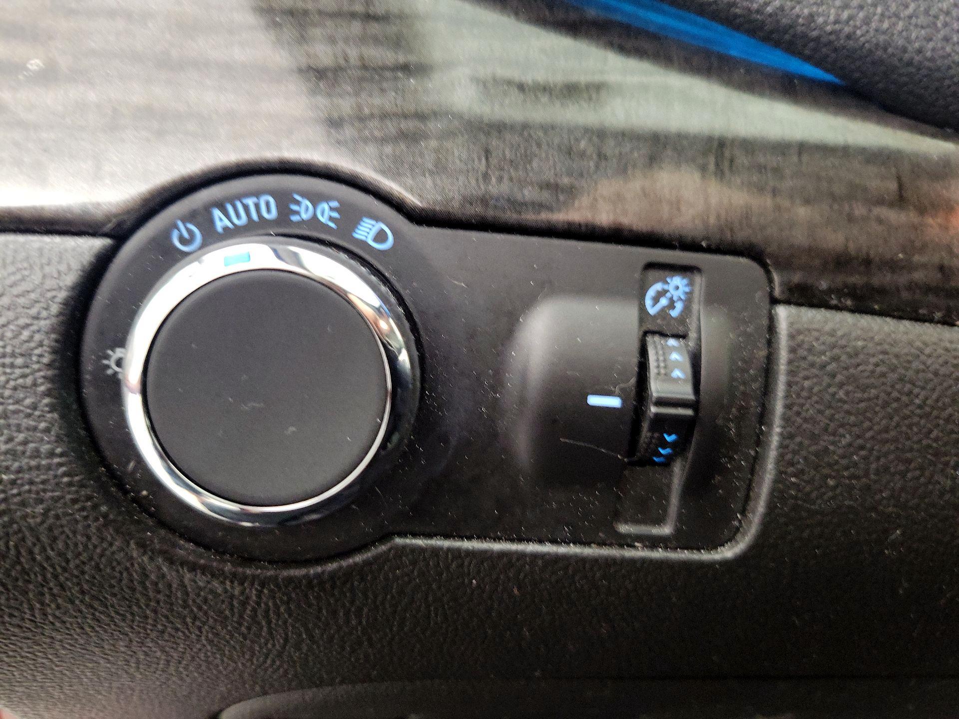 Thumbnail: 2014 Buick Encore - 13