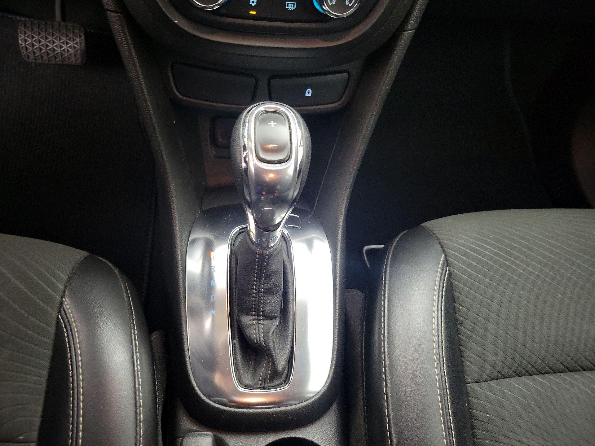 Thumbnail: 2014 Buick Encore - 17