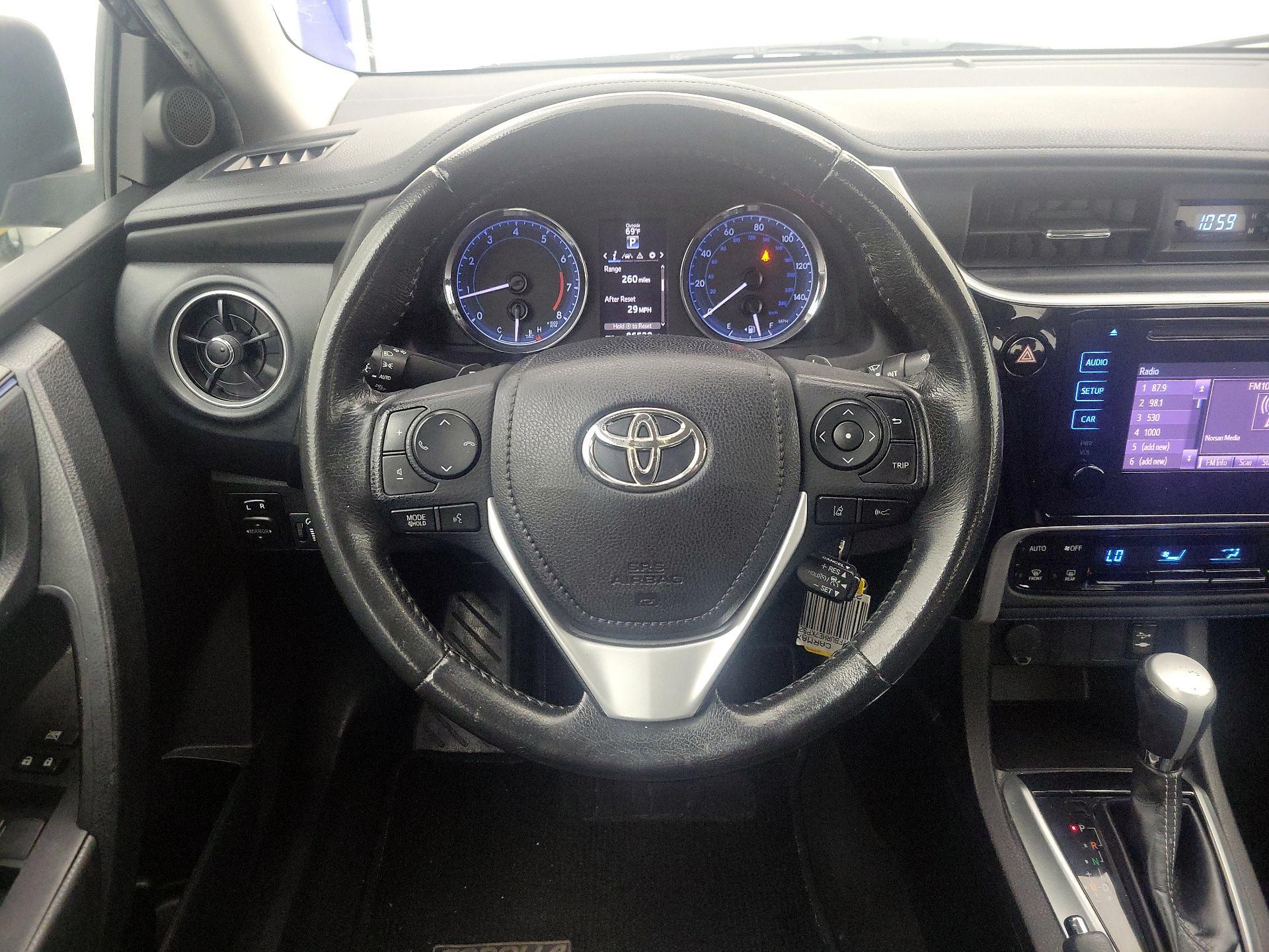 Thumbnail: 2019 Toyota Corolla - 10