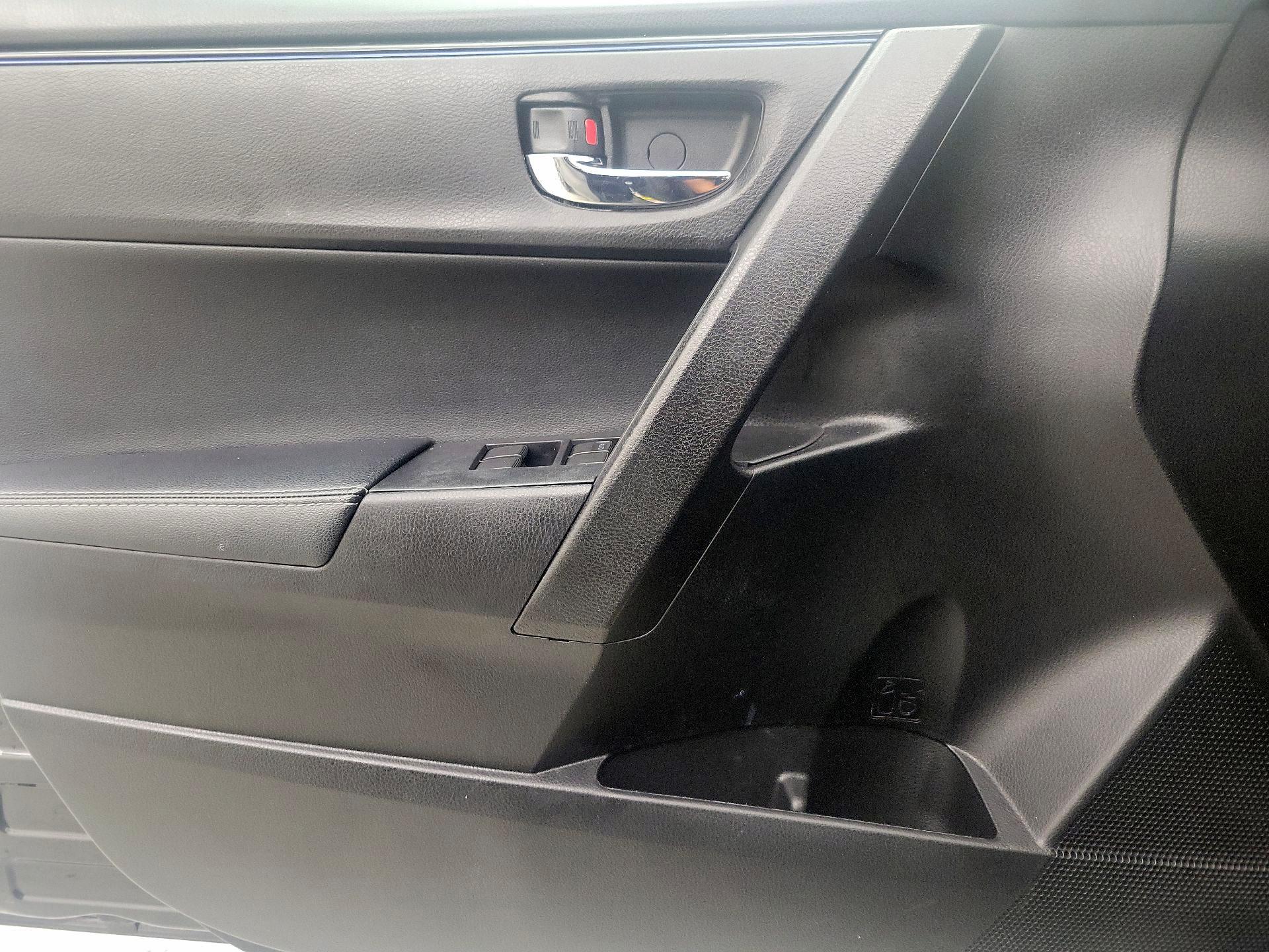 Thumbnail: 2019 Toyota Corolla - 12